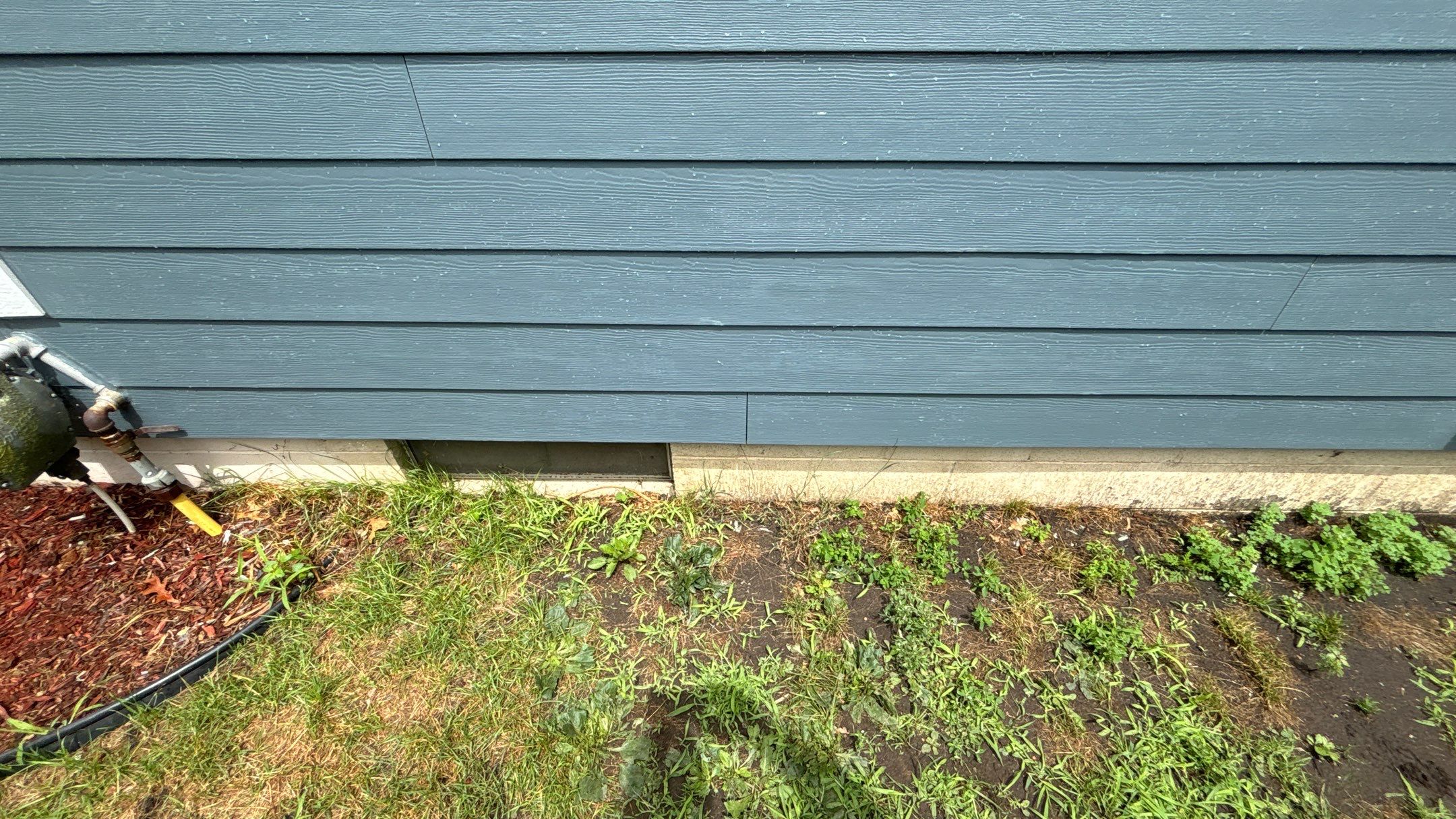 Siding Replacement using Hardie Plank S8 1/4" by 180 Contractors
