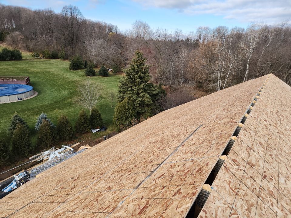 Residential Roof Replacement with GAF HDZ Shingles in Sheboygan, WI by Gellings Roofing and Siding LLC