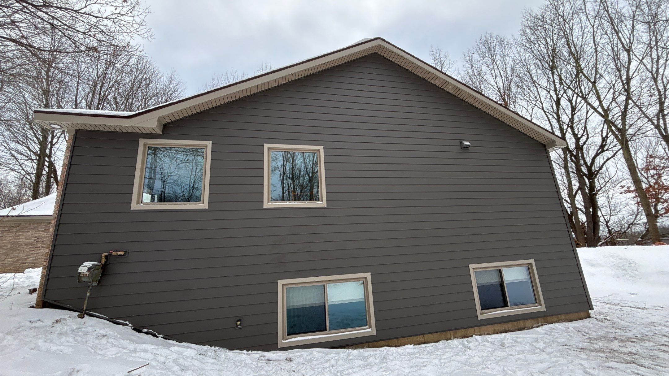 Siding Replacement using Alside S7 Cedar Mill Grain Composite by 180 Contractors