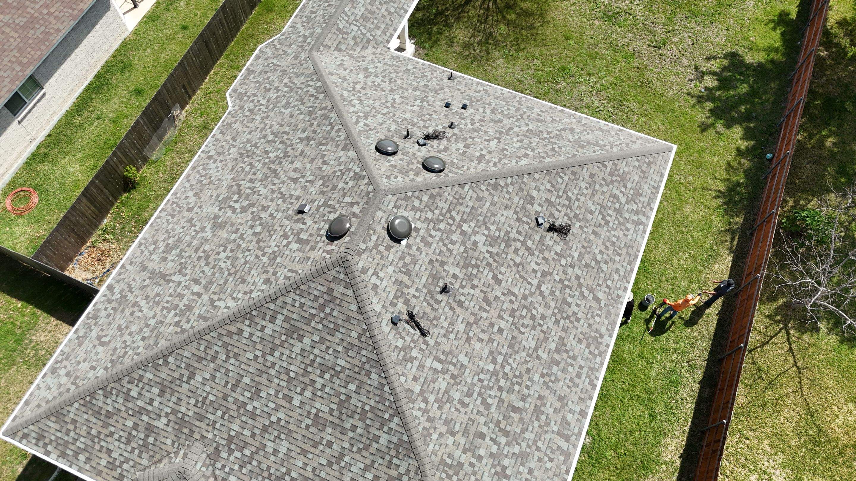 Driftwood - Owens Corning TruDefinition Duration by RoofsOnly.com