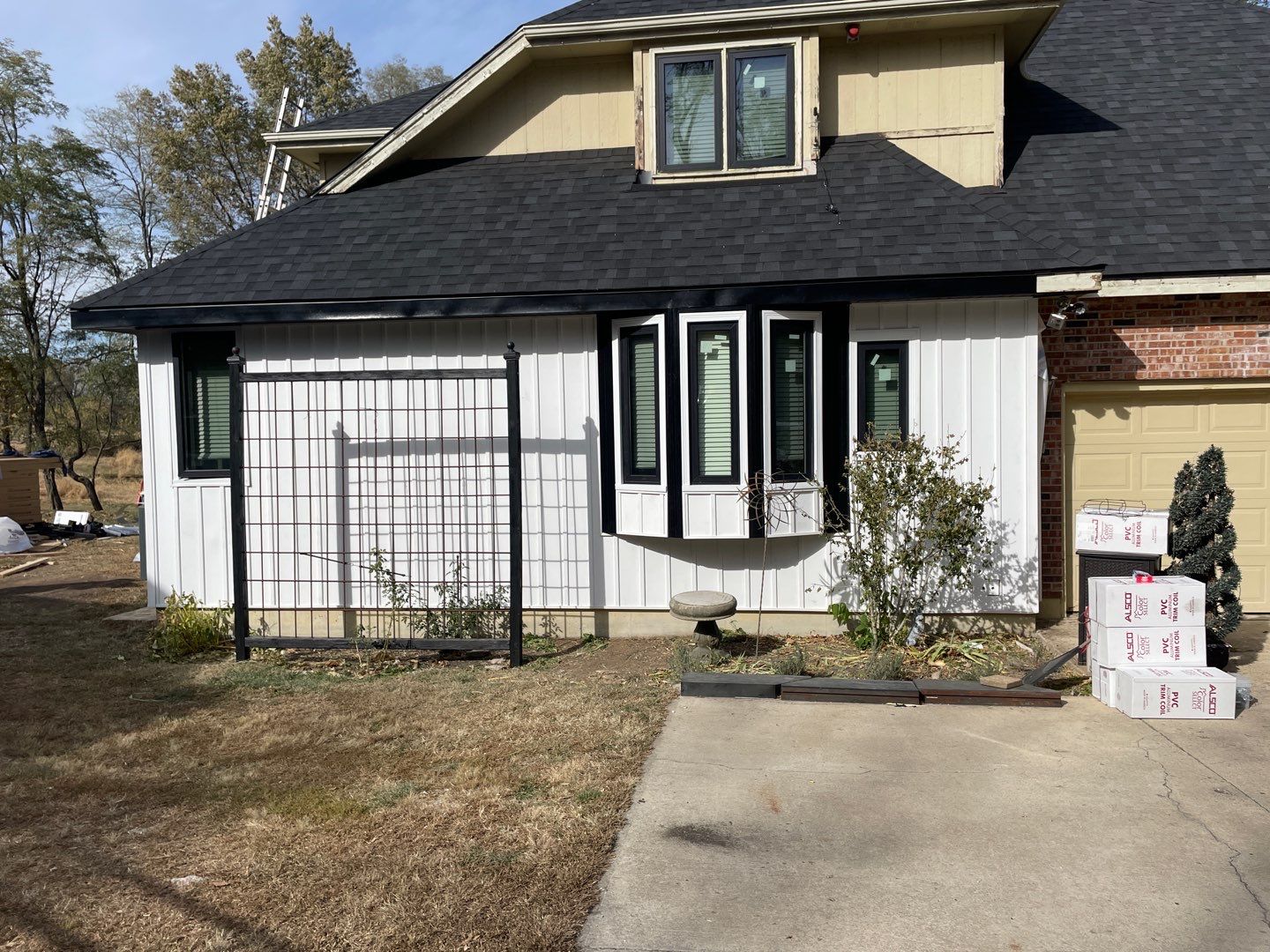 Complete Home Makeover  by EEC  Windows, Siding & Roofing 
