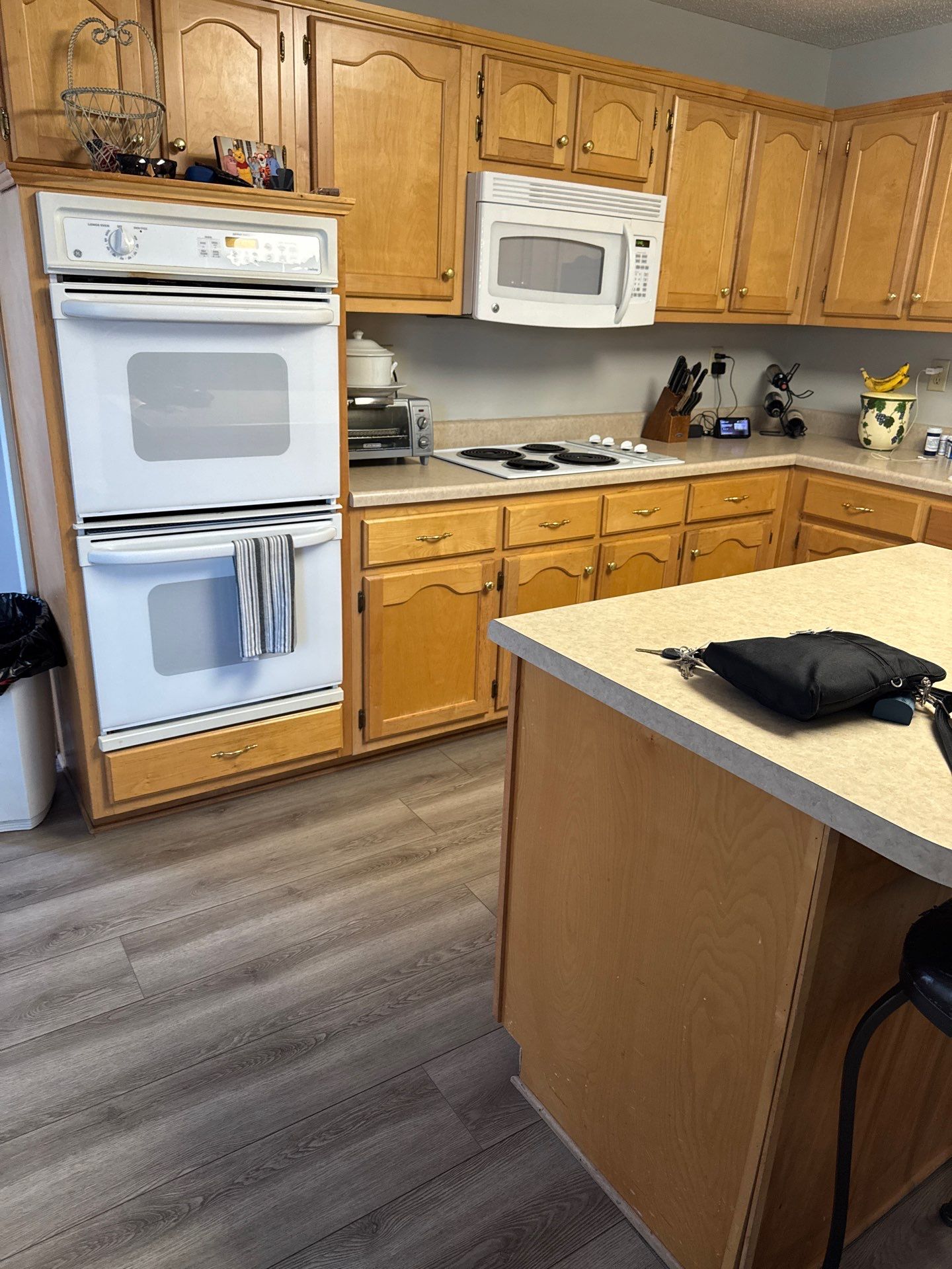 Kitchen Remodel in Cordova by CMT Construction LLC