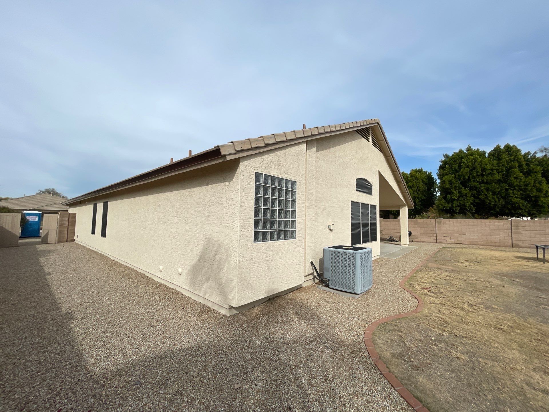 Hamilton - A Gorgeous Home Exterior Makeover in Phoenix, AZ with Dunn Edwards Paints by Double G Painting Contractors, LLC