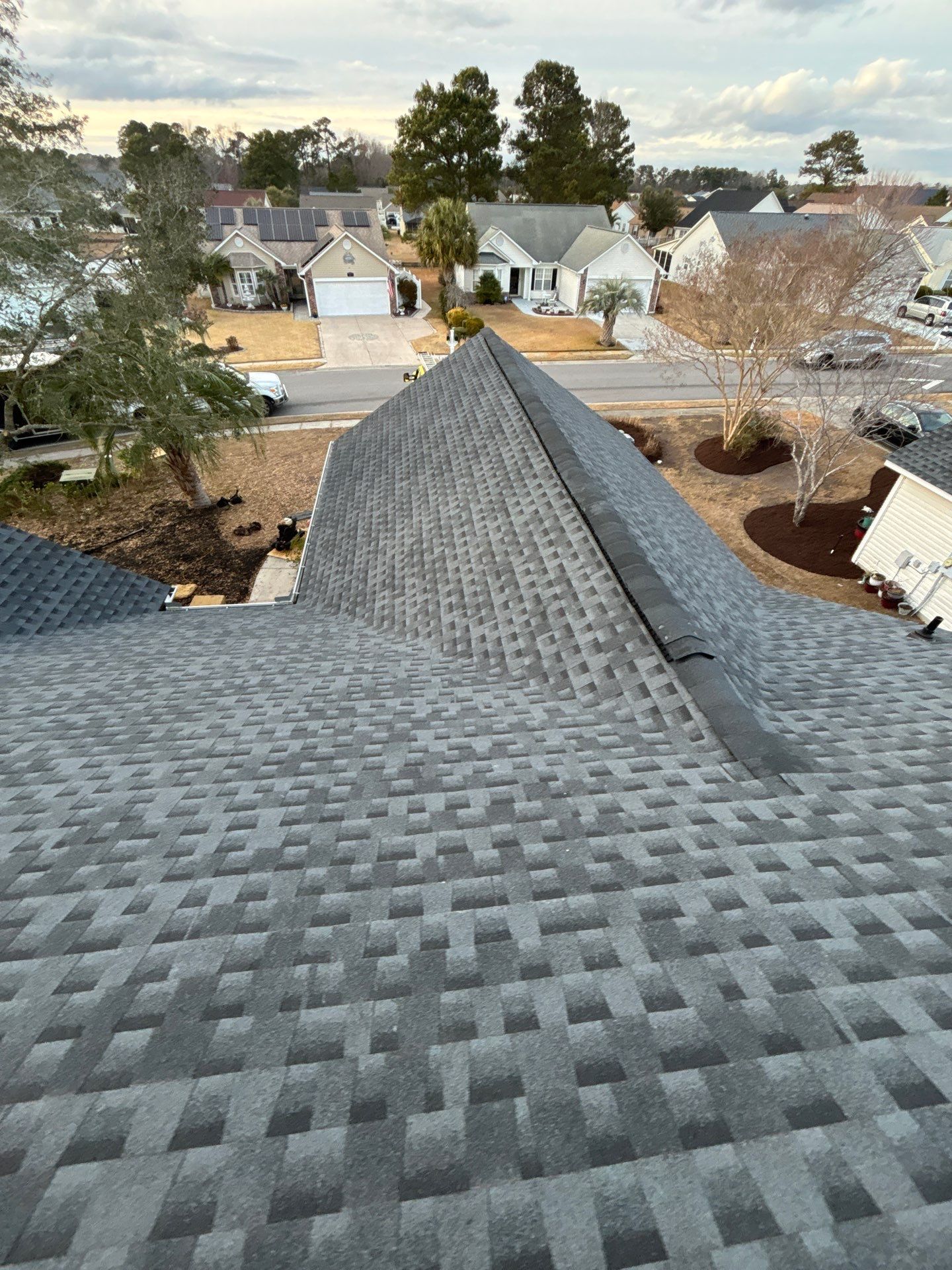 GAF HDZ - Charcoal by Linta Roofing Inc
