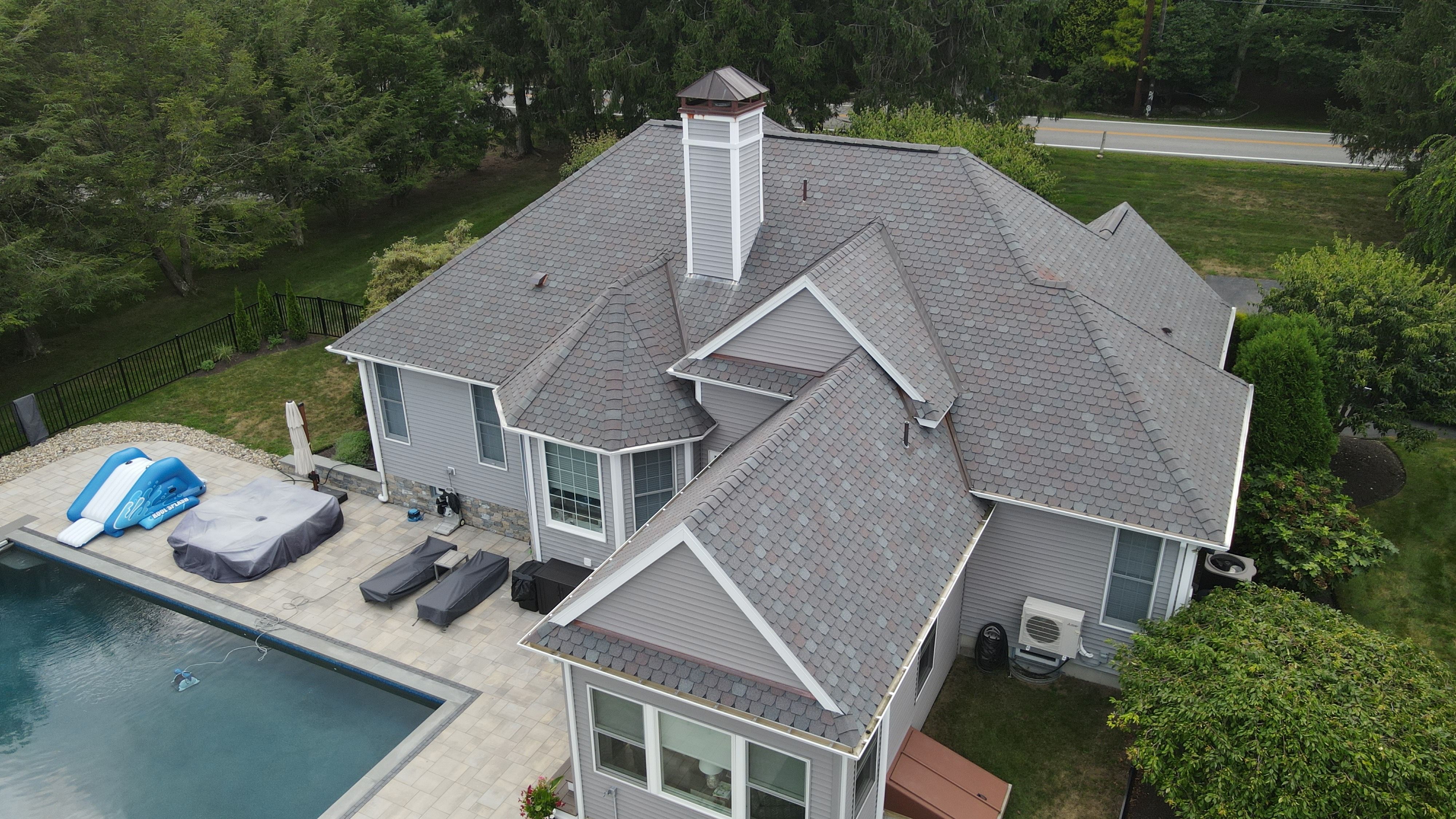 Jamestown - Designer Composite Shingle by Rinaldi Brothers
