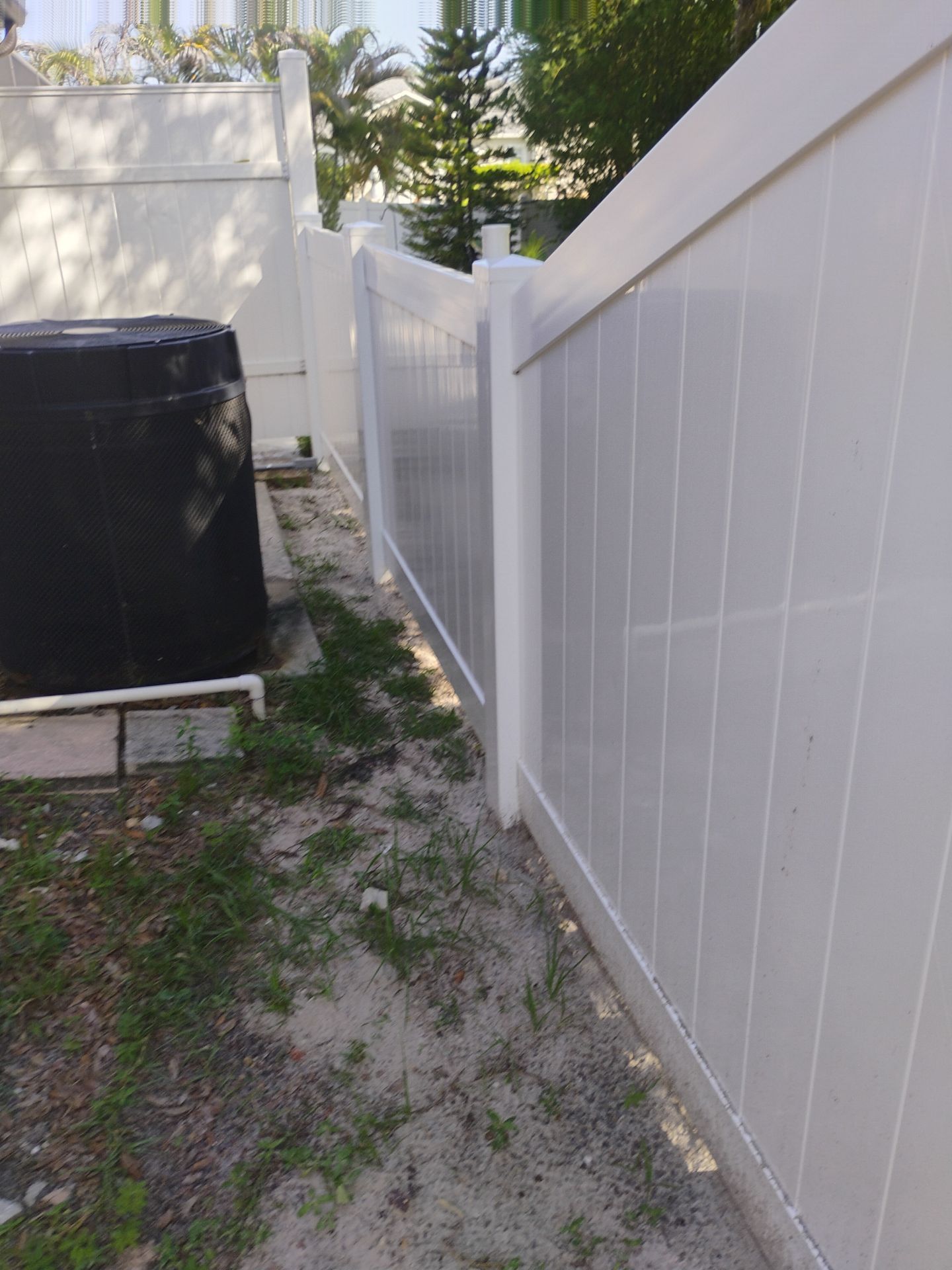 Vinyl Privacy Fence and Double Gate Installation in North Port by True Fence LLC