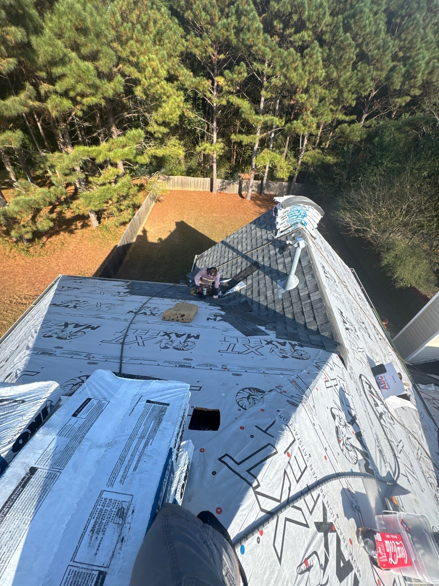 IKO Cambridge - Charcoal Gray by Elite Roofing LLC