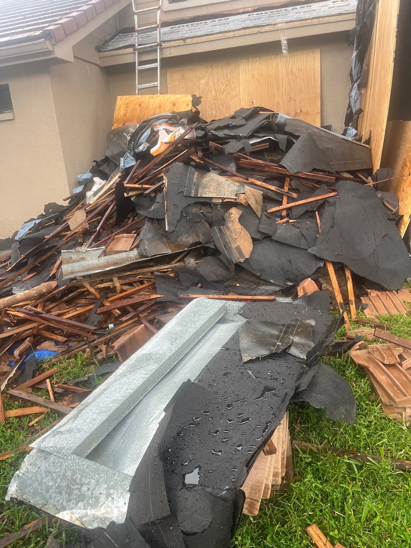 Project in Tampa 33647 by Mitchell Roofing Company LLC