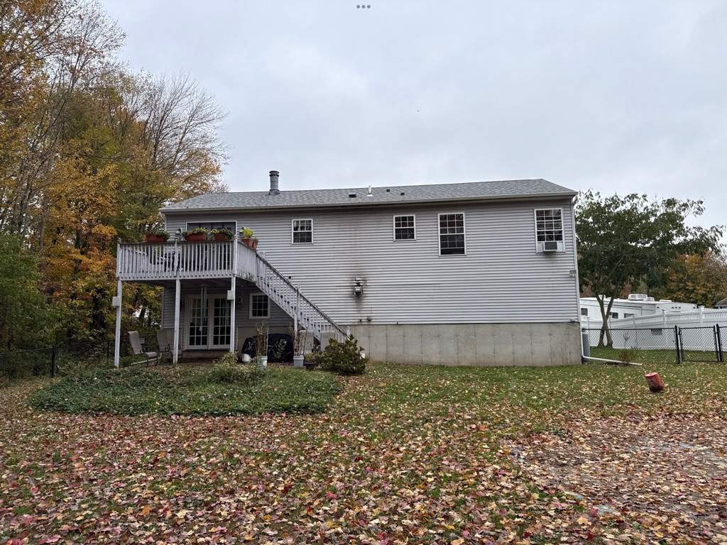Update your home using Cert. Monogram D/4 x 16'8" Clapboard, Granite Gray by DiGiorgi Roofing and Siding Inc