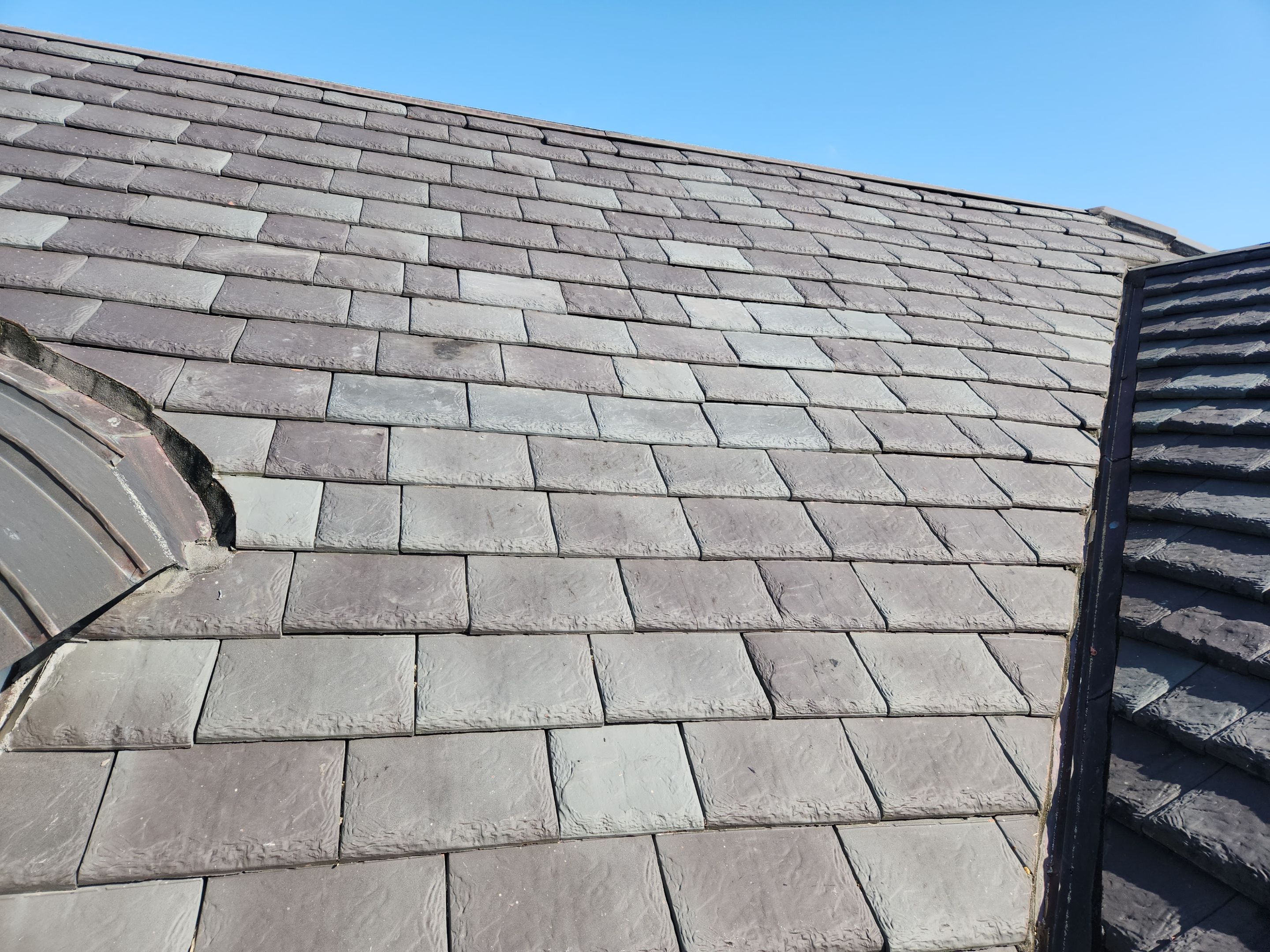 Ludowici - Lexington Slate - Vermont Gray Black by Istueta Roofing