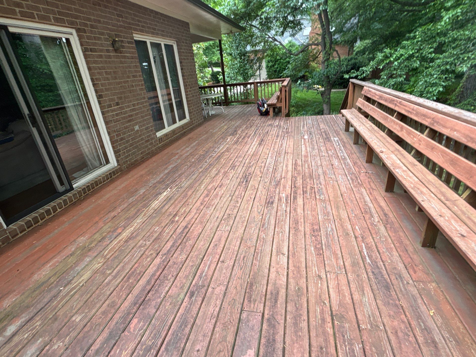 Wood Deck using Wood Sealant by DuraSeal
