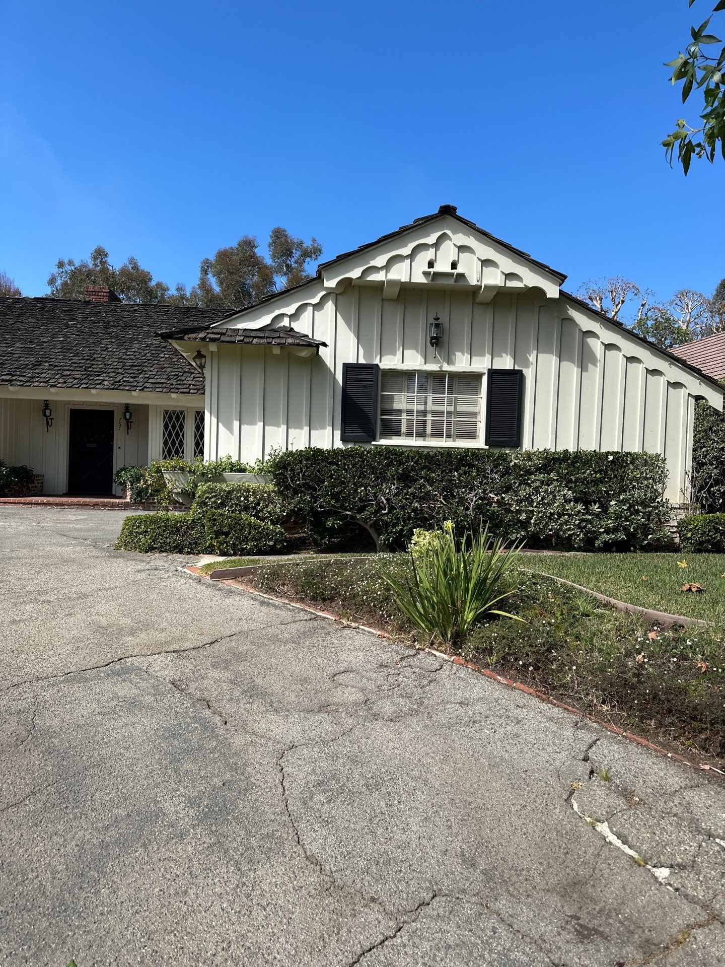 Residential Roofing Installation using Presidential Shingles by Hull Brothers Roofing