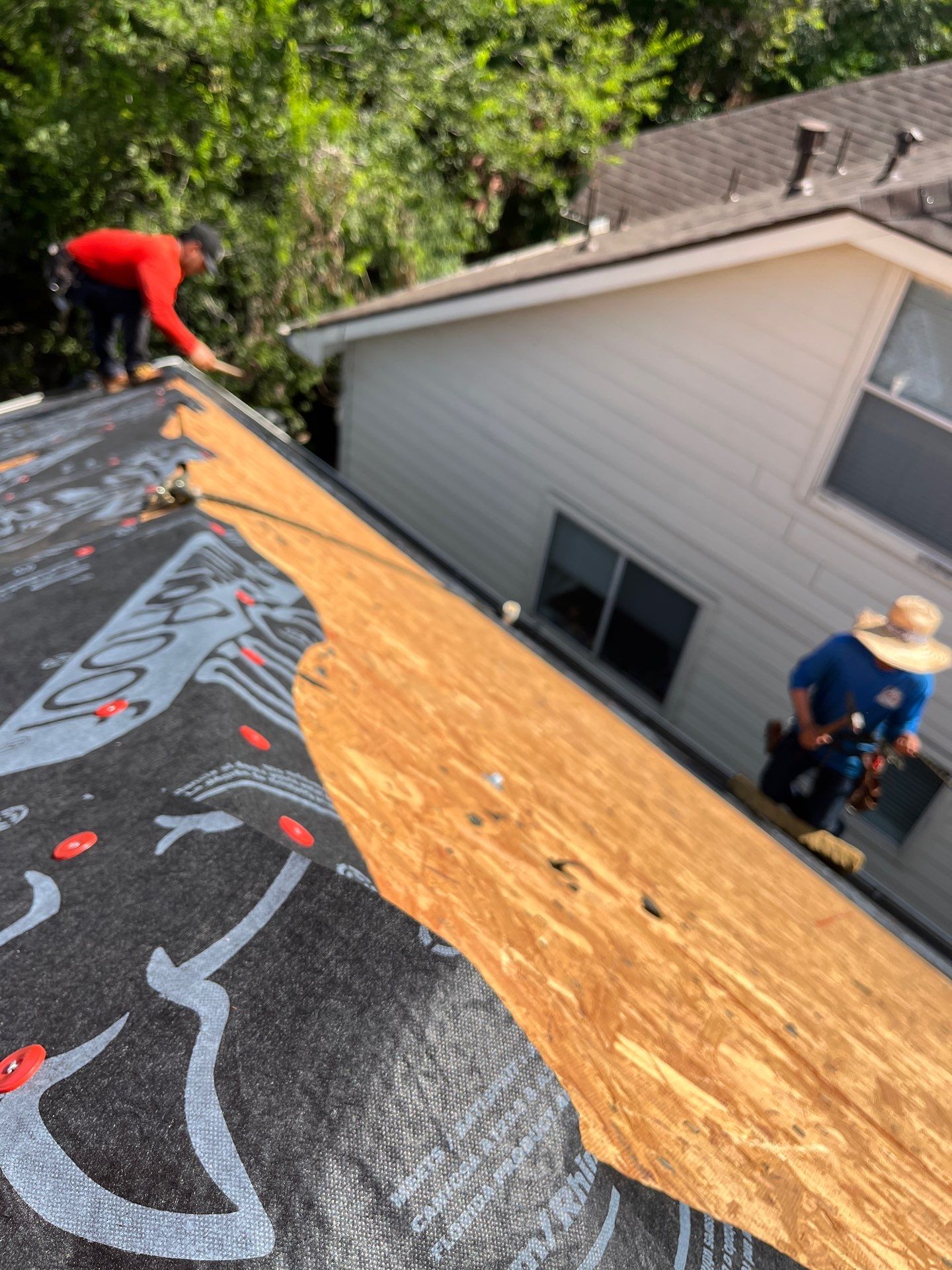 Residential Roofing Installation using Owen's Corning Duration (Lifetime) Shingles by Roof Repair Company