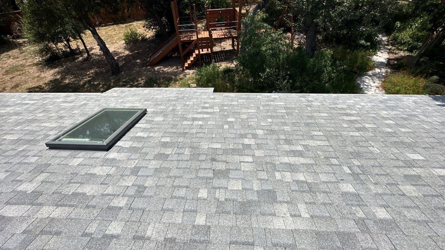 Antique Silver - Owens Corning TruDefinition Duration Storm AR by RoofsOnly.com