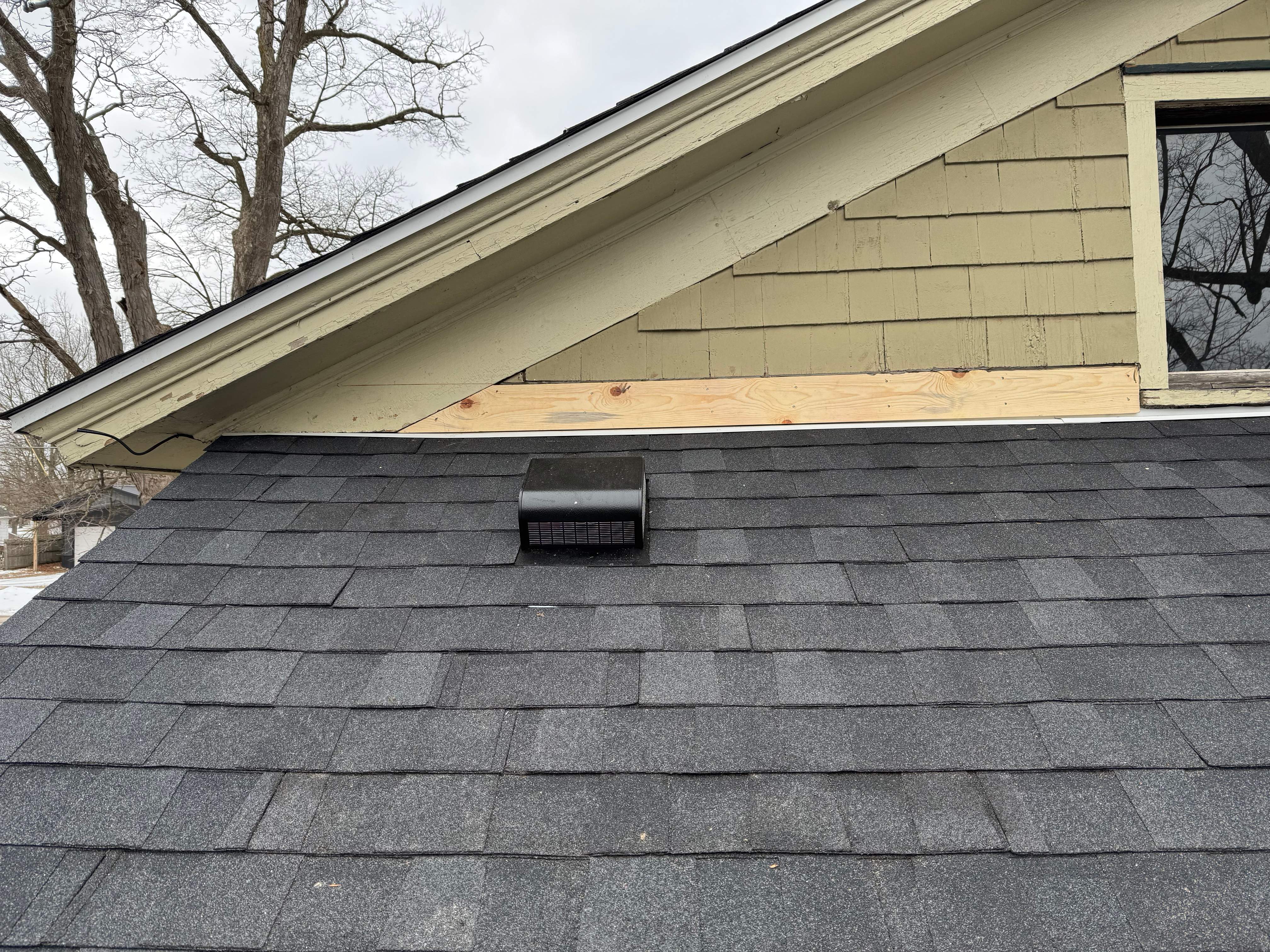 Residential Roof Replacement with Atlas Impact Resistant Shingles by GRACCO