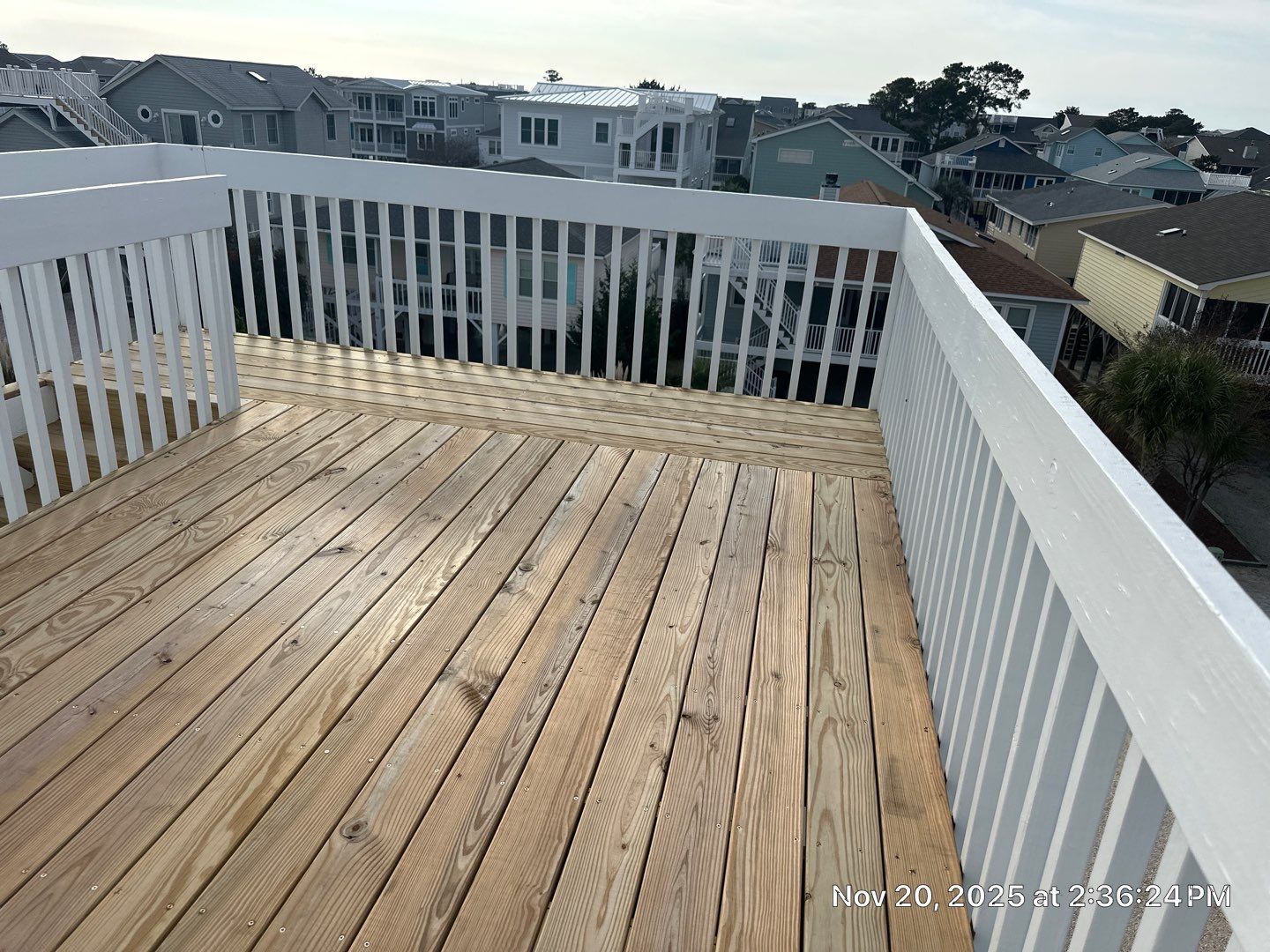 Wood Deck using Wood Sealant by DuraSeal