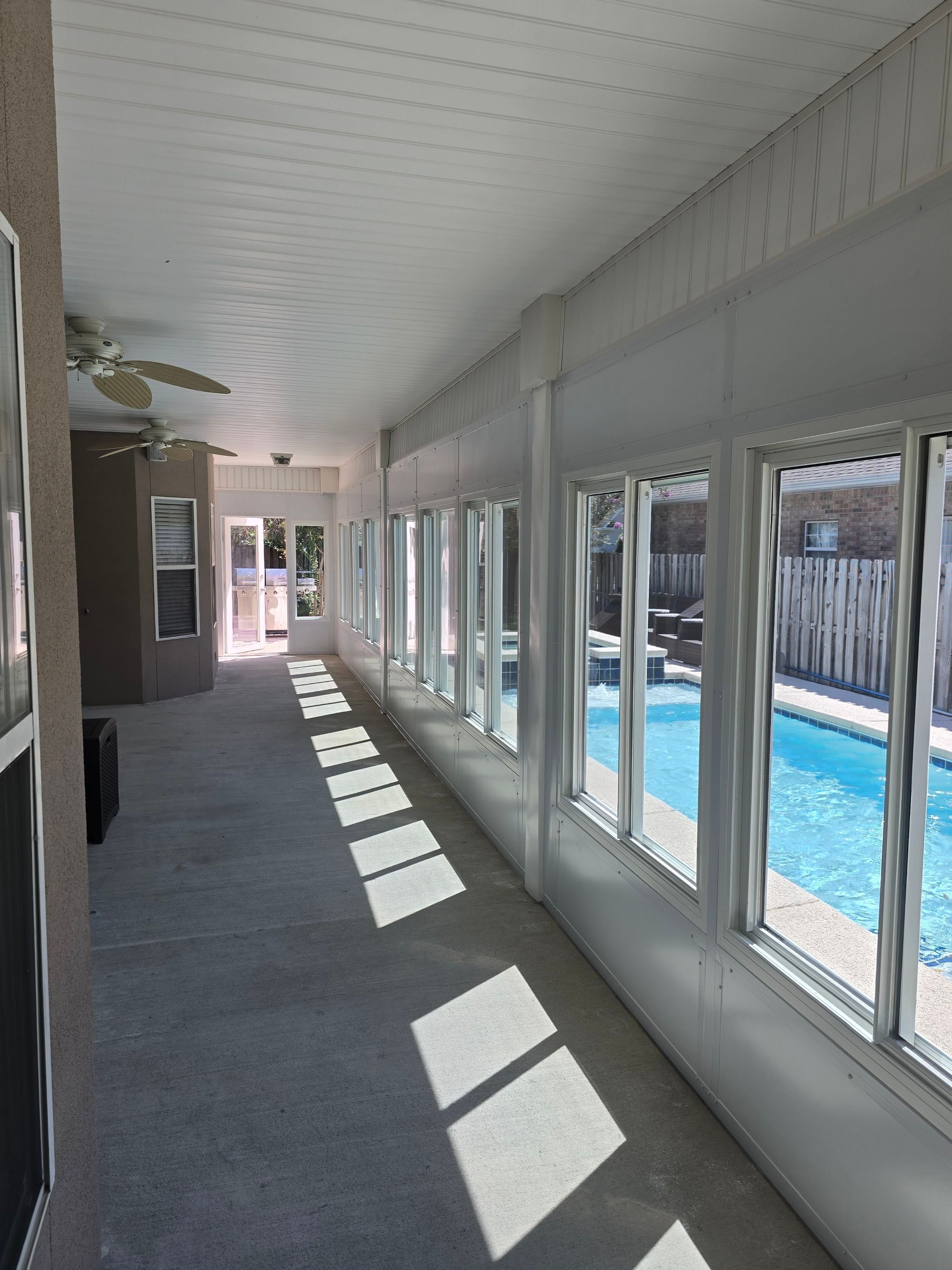 Poolside Glass Under in Fort Walton Beach by Titan Sunrooms