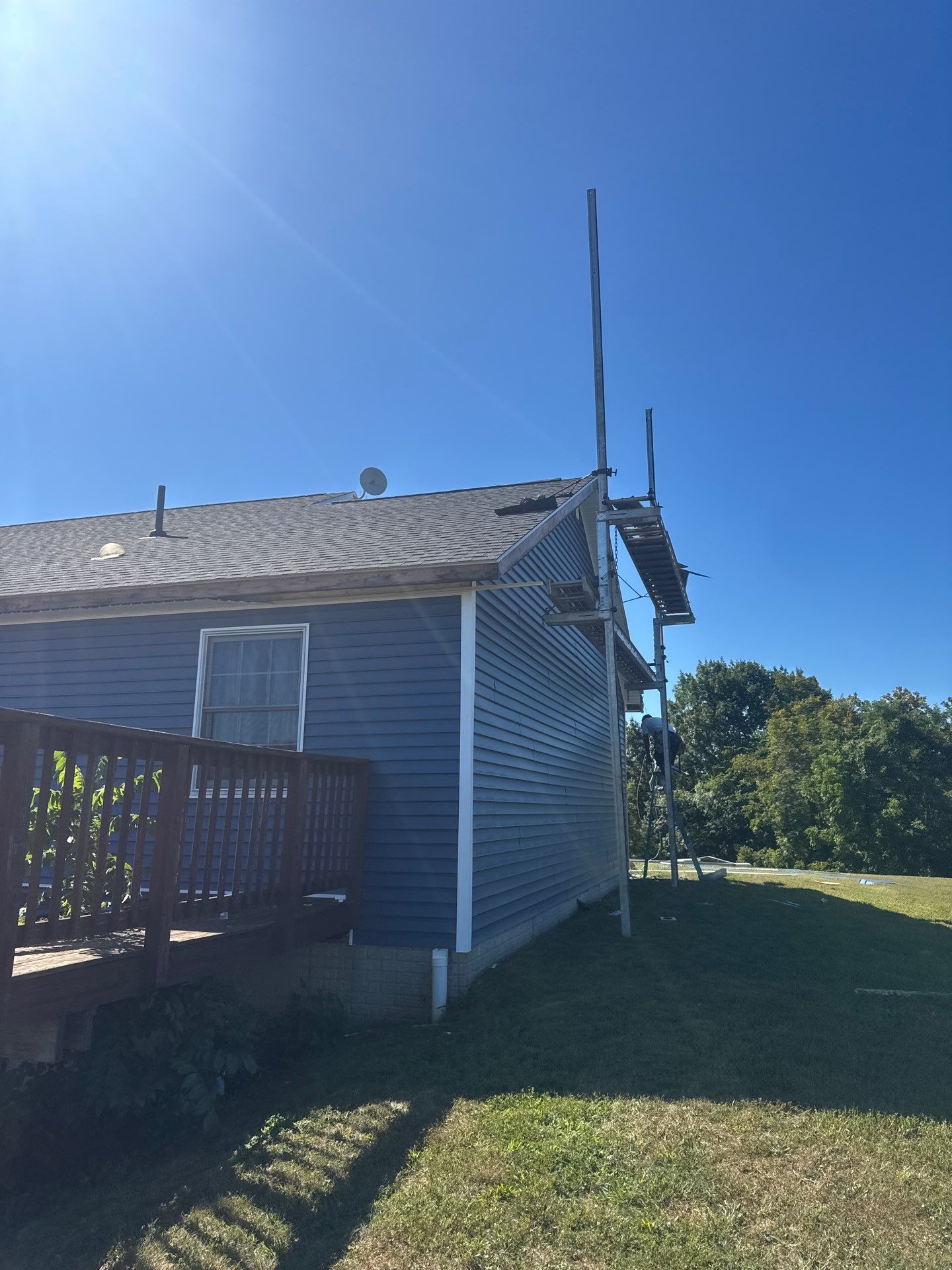 Residential Roofing Installation using GAF Timberline HDZ Charcoal by Rainstoppers Roofing