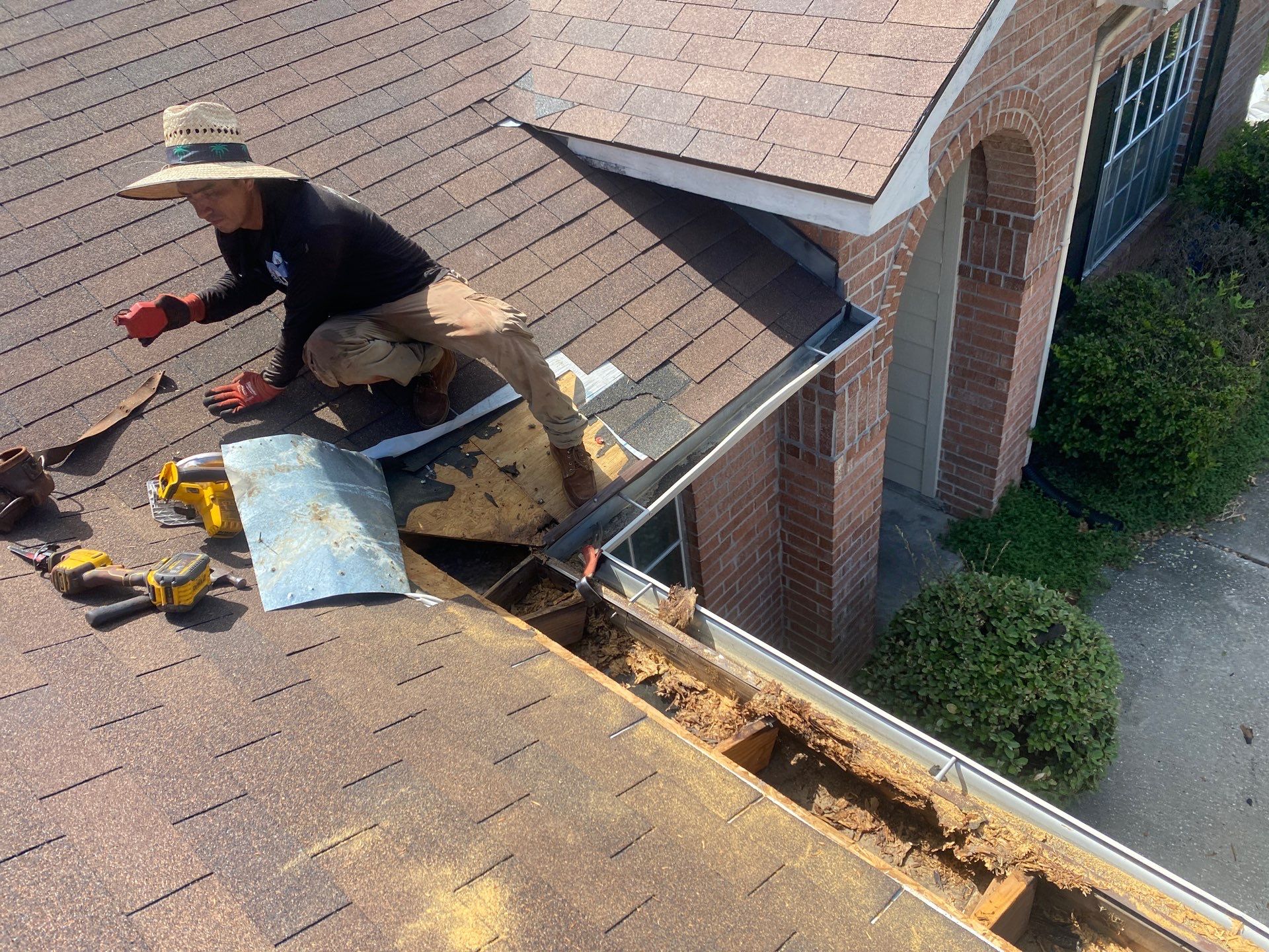 Residential Roofing Repair using Owen's Corning Duration (Lifetime) Shingles by Roof Repair Company