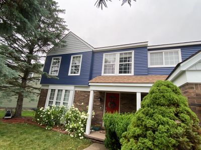 Siding Replacement using CertainTeed Restoration Classis D4