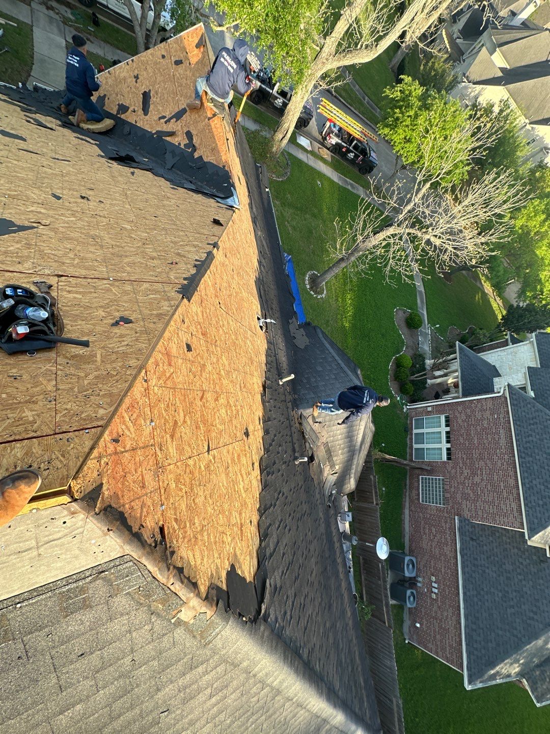 Residential Roofing Installation using Owen's Corning Duration (Lifetime) Shingles by Roof Repair Company