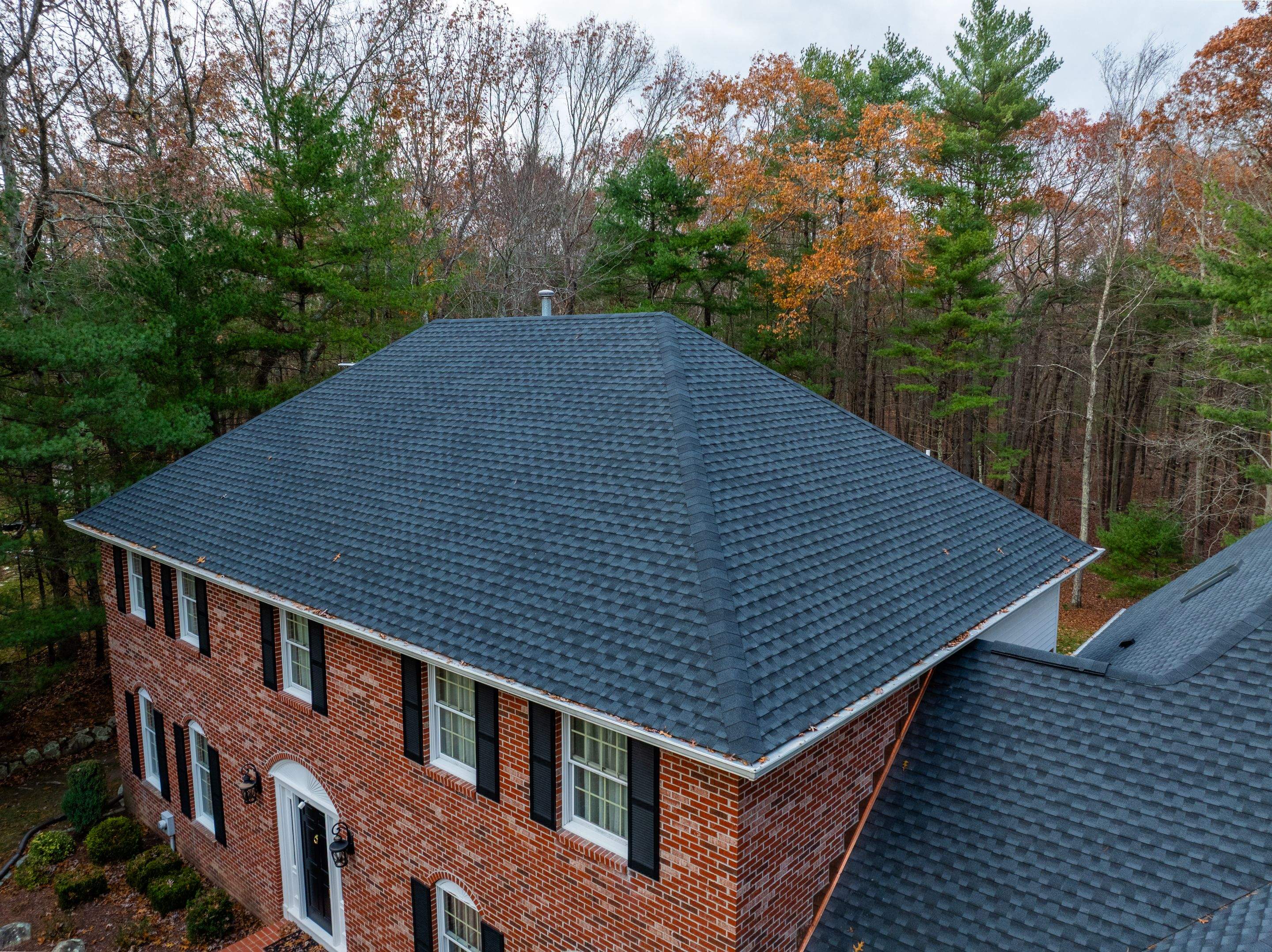 High Hawk - Architectural Shingles, Copper Brick Flashing, Skylights by Rinaldi Brothers