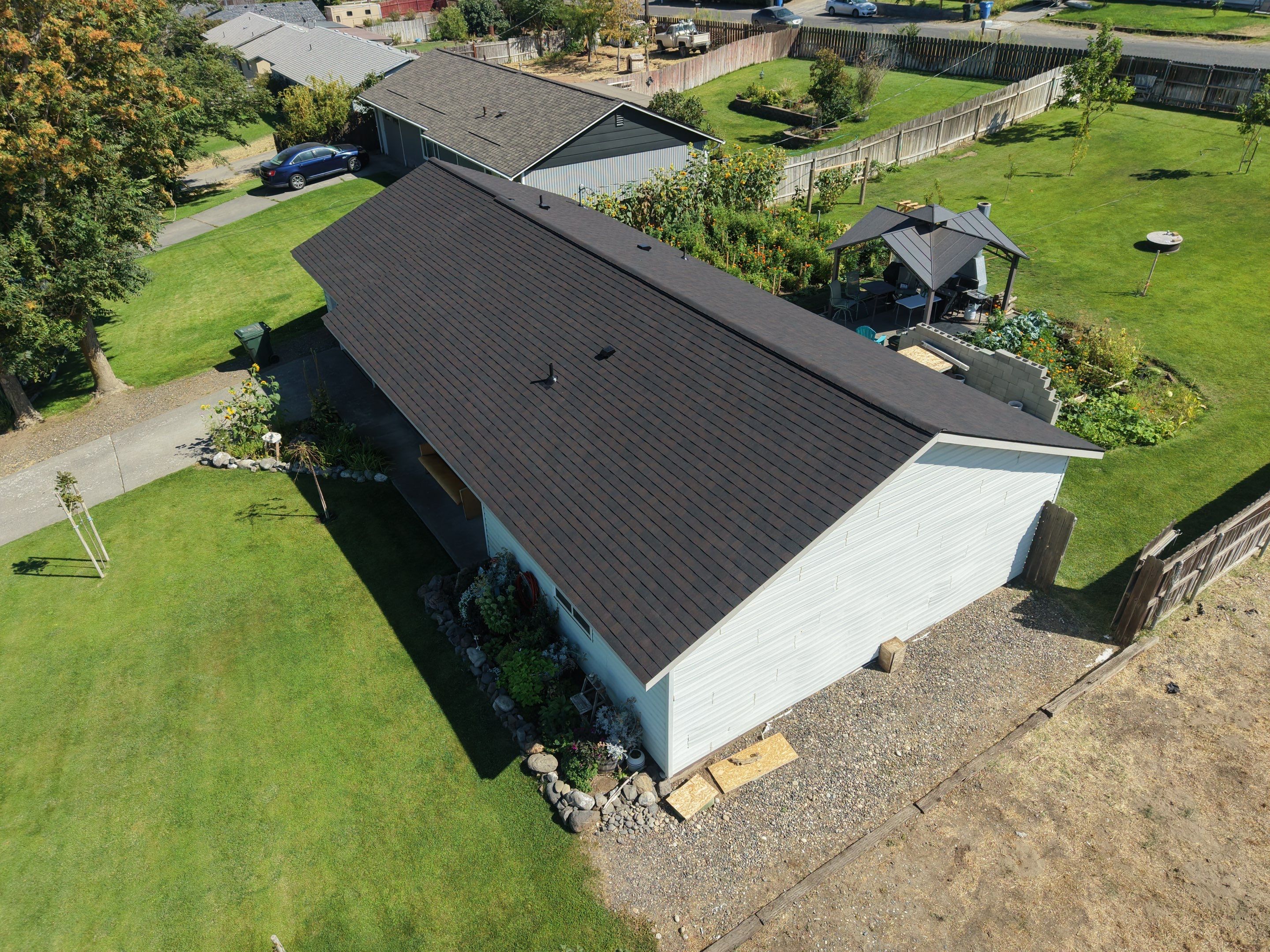 Residential Roofing Installation Featuring CertainTeed Landmark Pro Shingles in Umatilla by Alpine Roofing
