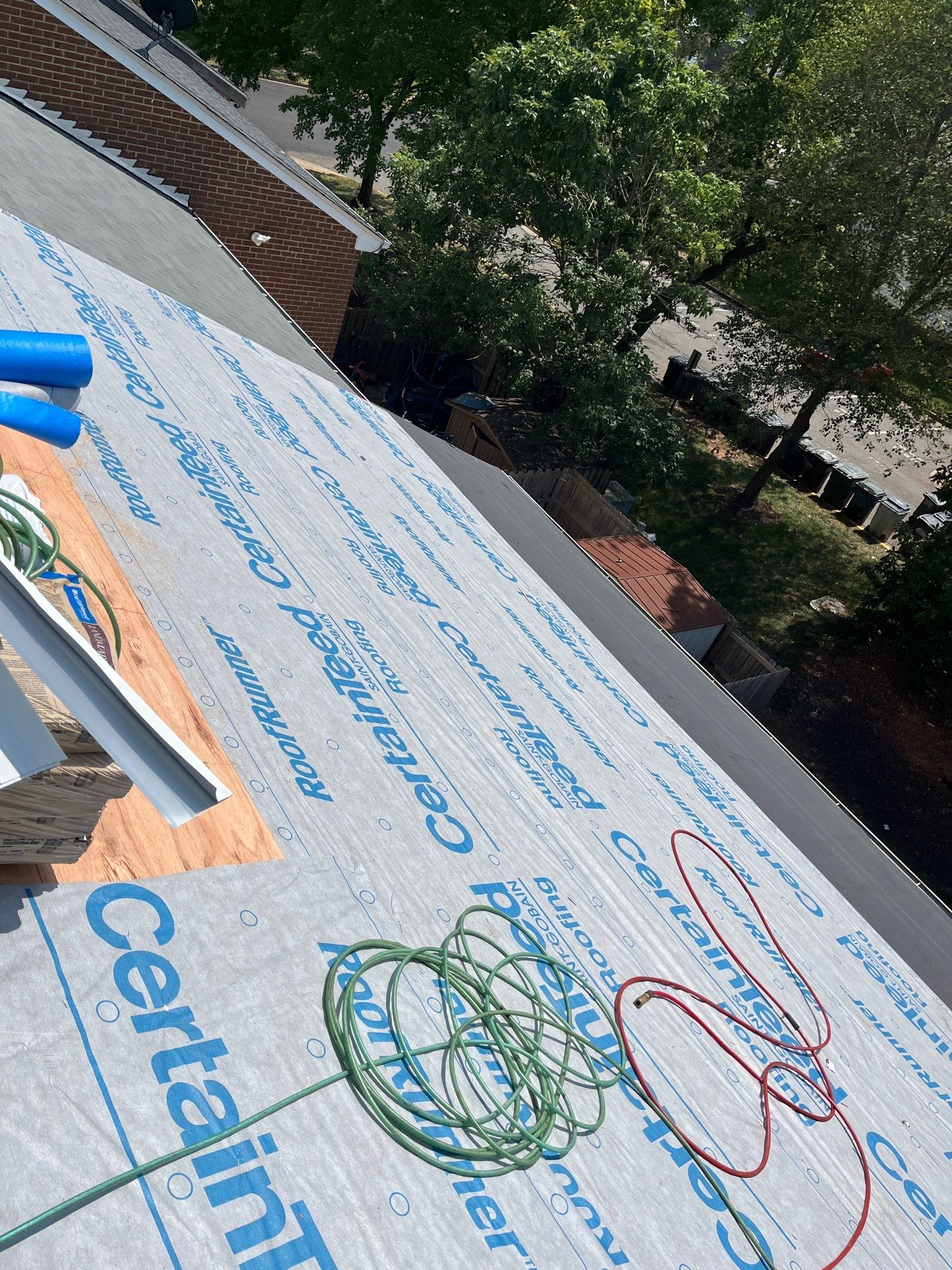 Manassas: Roof Replacement with CertainTeed Landmark Pro Designer Shingles in Max Def Cobblestone Gray by RM Banning, Inc.