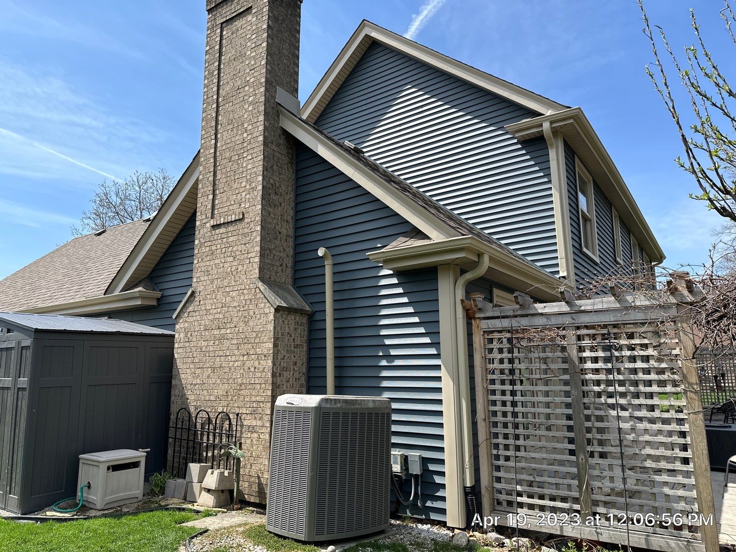 Siding Installation using Alside Charter Oak by Pro Home Services Inc