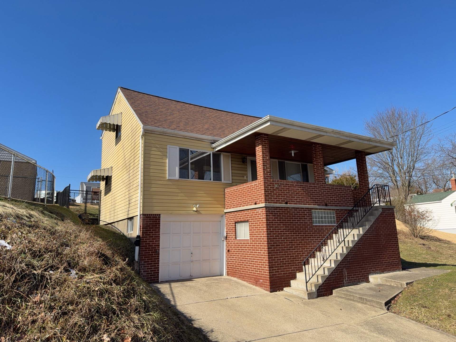 From ancient aluminum to beautiful vinyl siding in Westview by Ideal Siding Pittsburgh