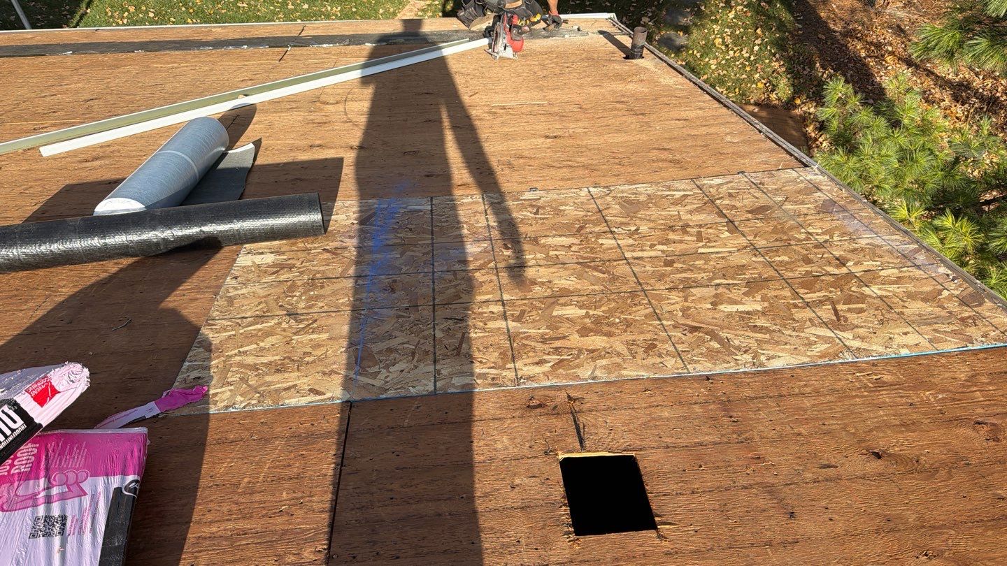 Roof Replacement using Owens Corning Onyx Black by 180 Contractors