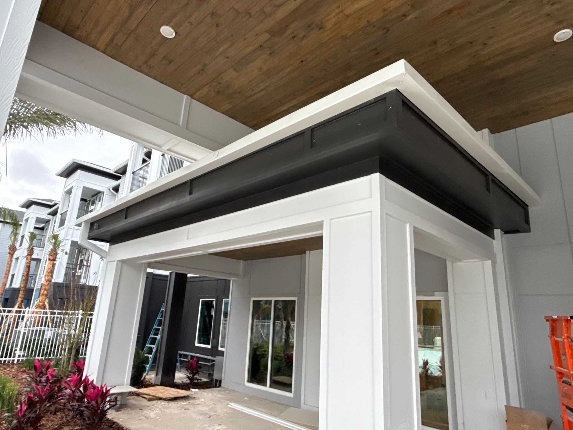 7-Inch Seamless Gutters for Large Roofs in Daytona Beach FL by Gutter Professors