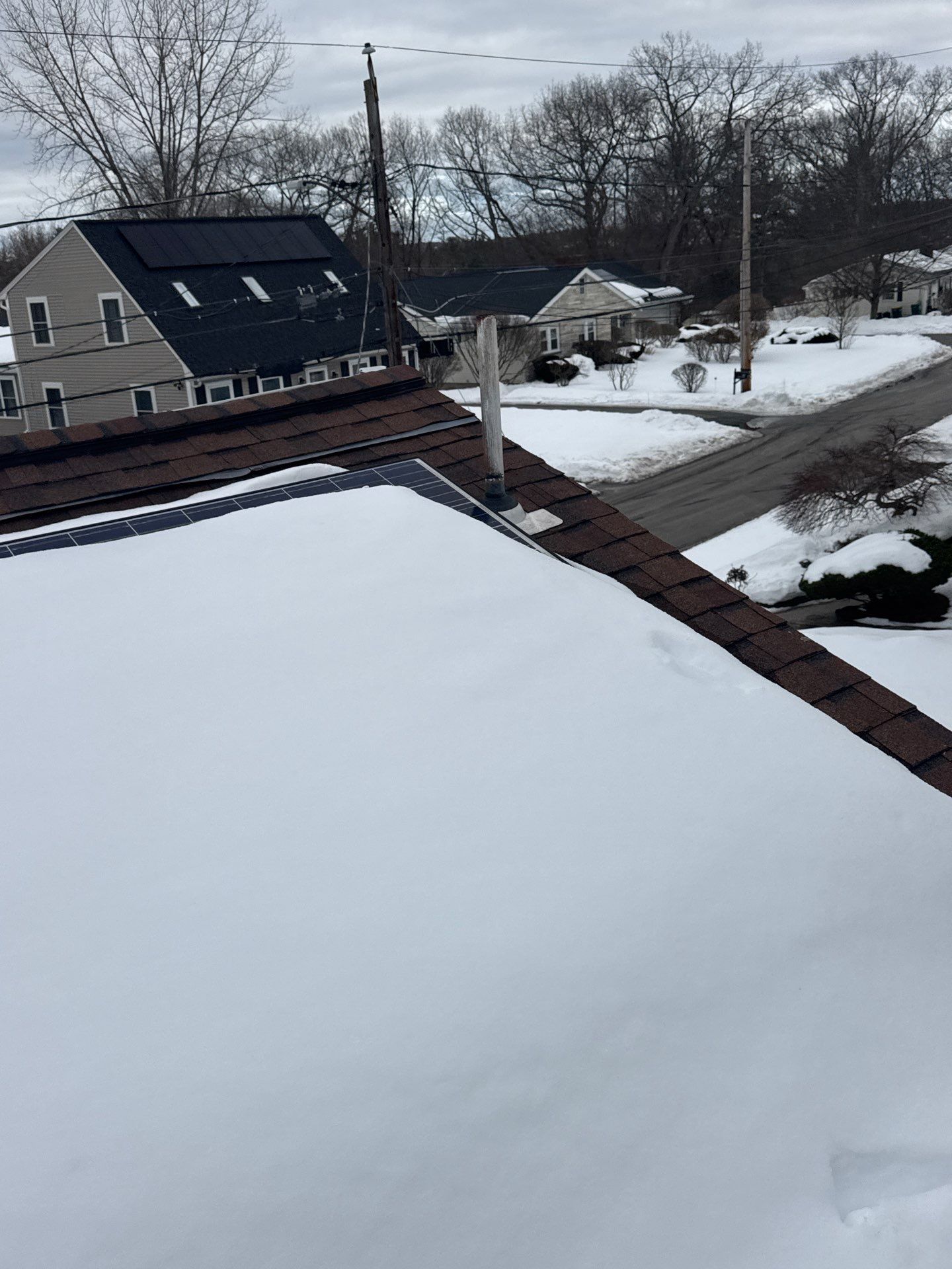 Ice Dam Removal & Snow Removal in Woburn, MA  by Mighty Dog Roofing of Greater Middlesex County