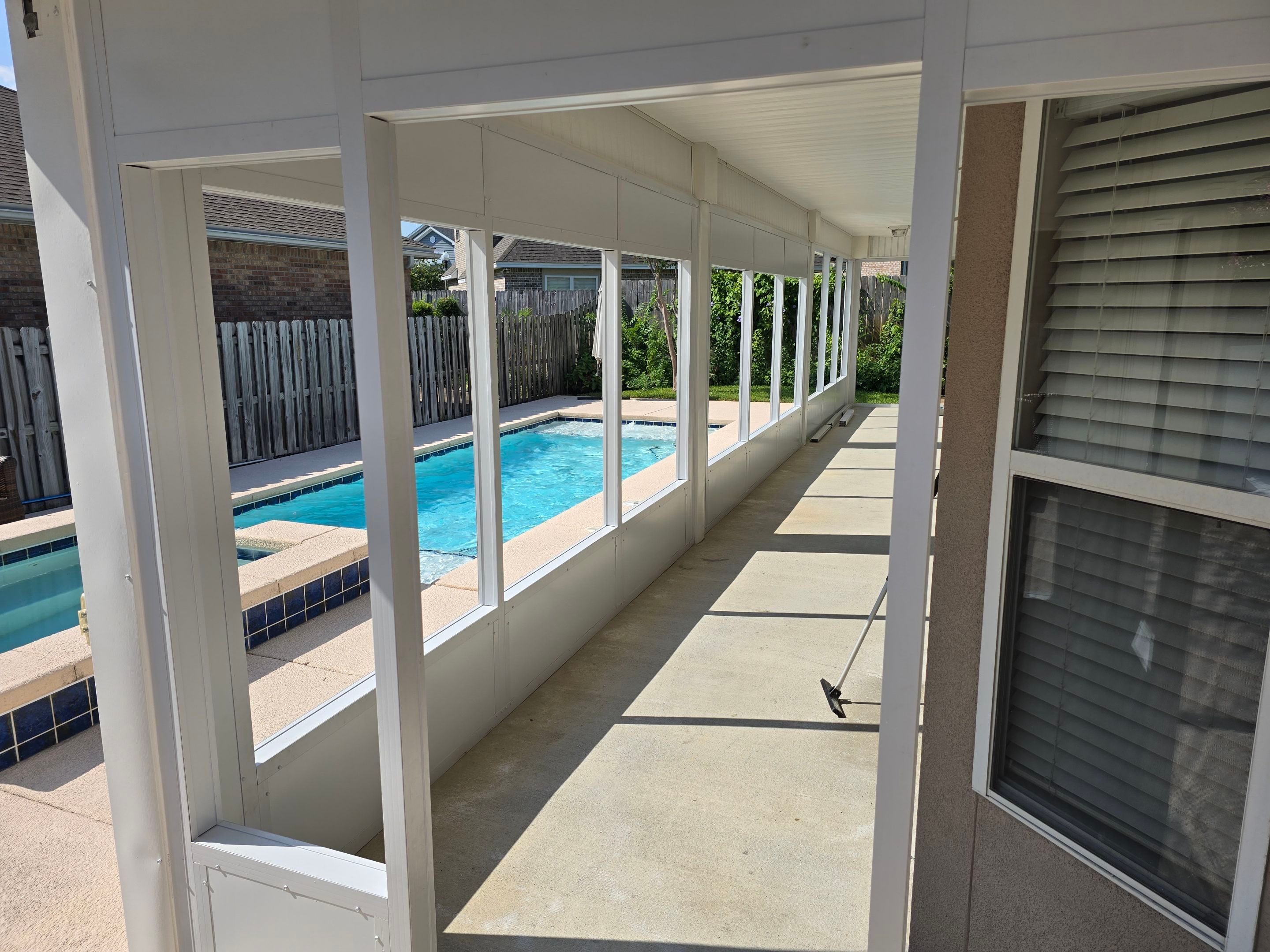 Poolside Glass Under in Fort Walton Beach by Titan Sunrooms