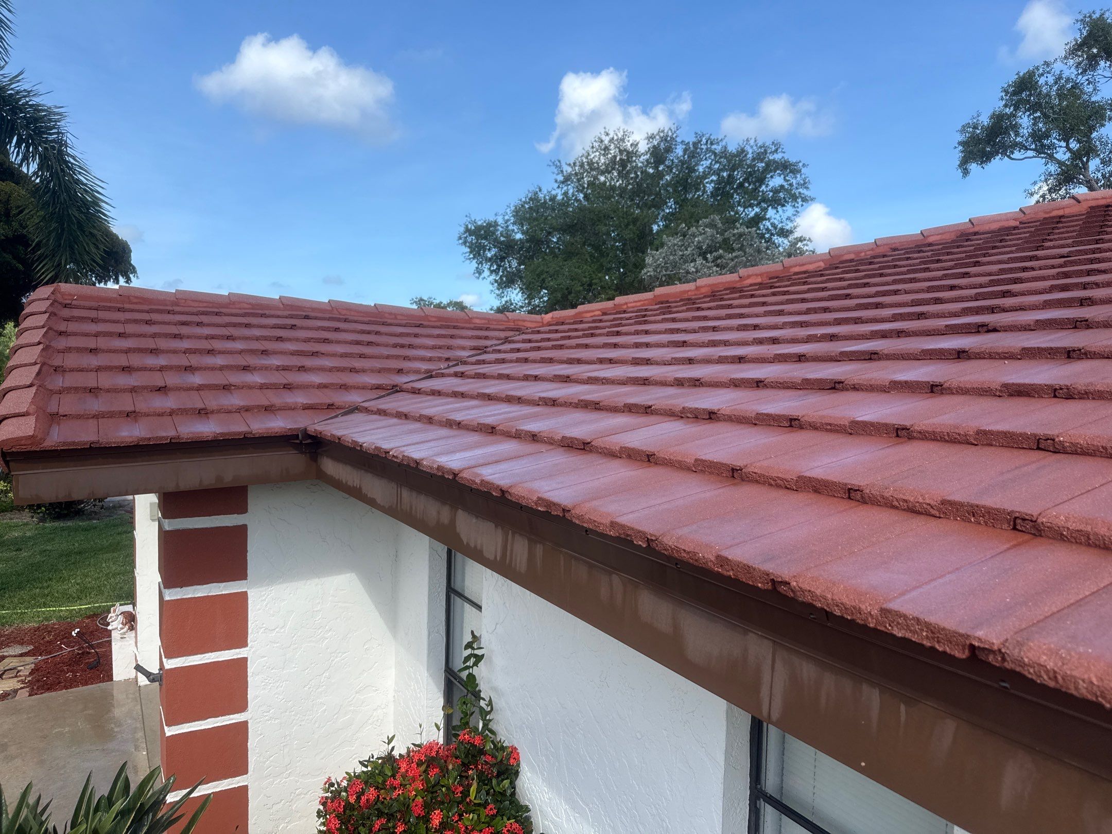 Tile Roof, Driveway & Patio Cleaning – Vivienda at Bradenton I by Sunshine AquaWash