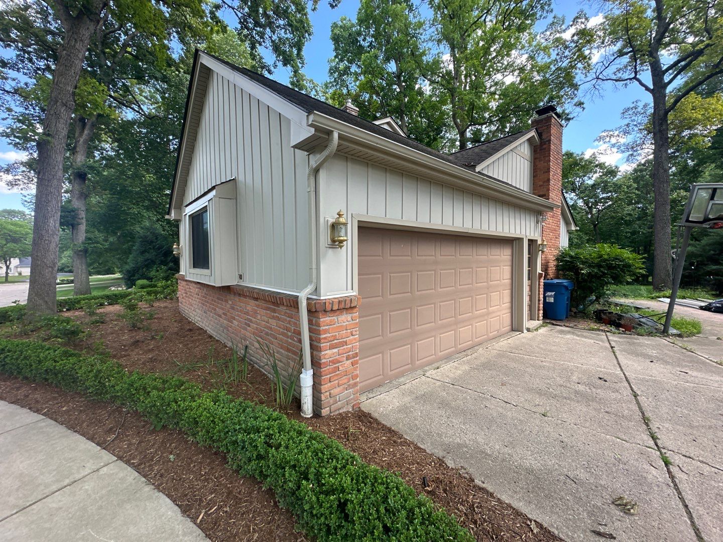 Siding Installation using Alside Monterey Sand by 180 Contractors
