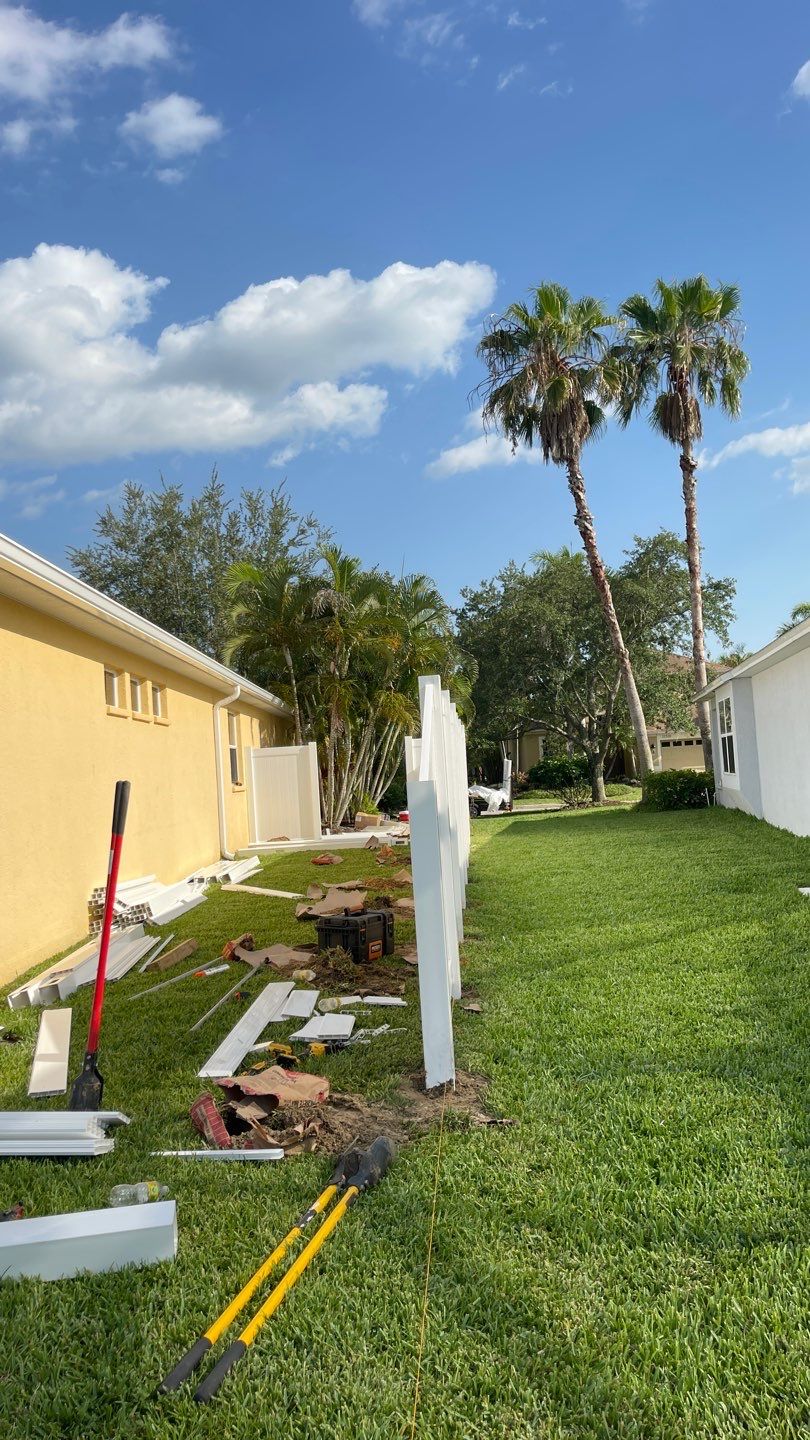 Lakewood Ranch, FL White Vinyl Privacy & Picket Fence by Asap fence and gates, LLC