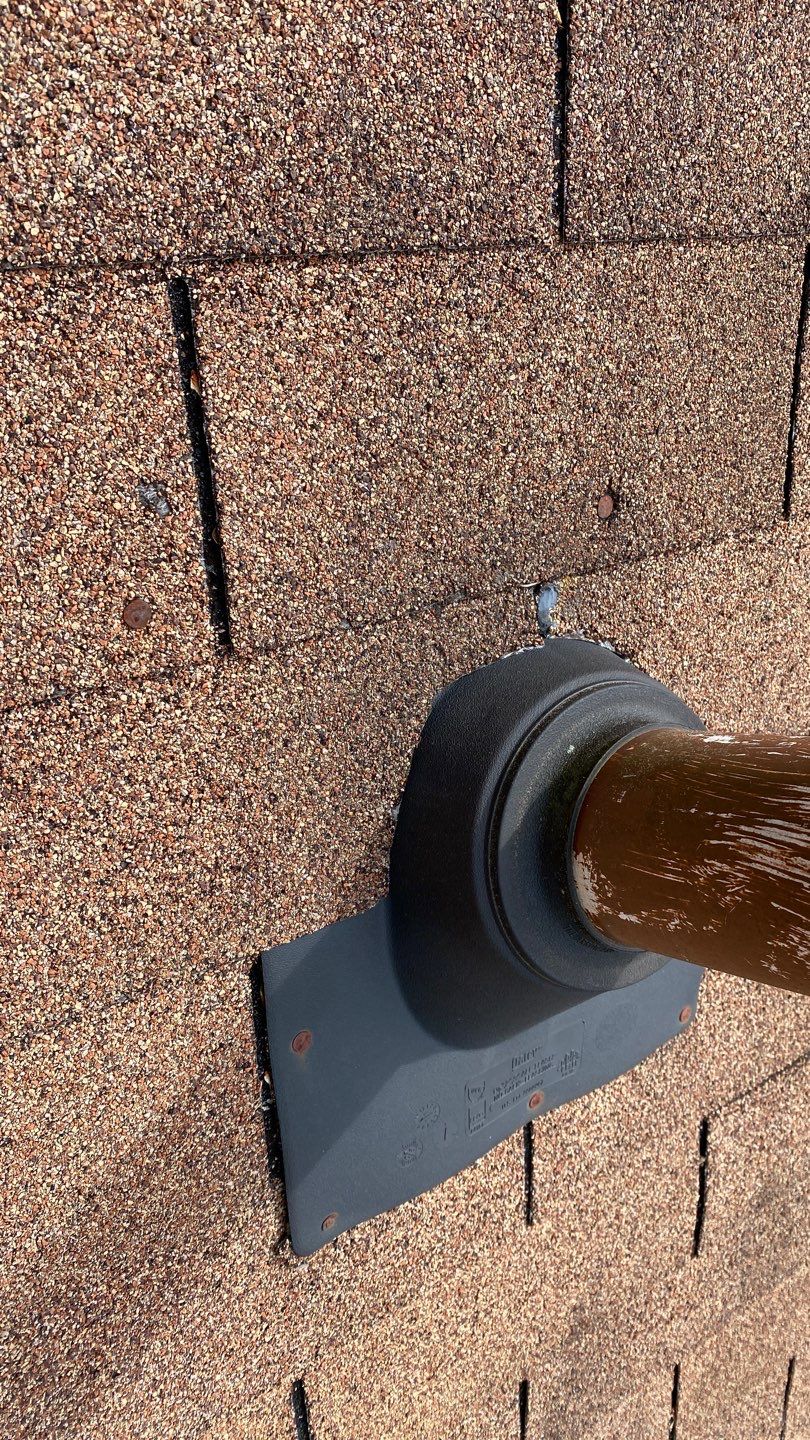 Springfield: CertainTeed Landmark Pro Designer Shingles in Max Def Pewterwood by RM Banning, Inc.