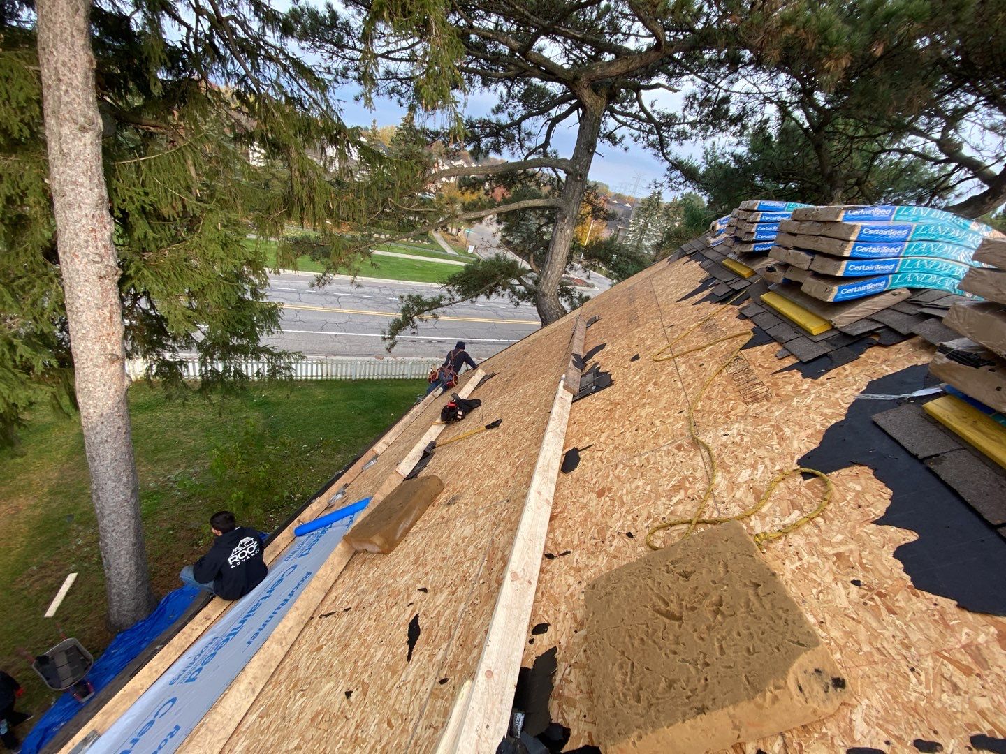 Roof Replacement using CertainTeed Landmark by 180 Contractors
