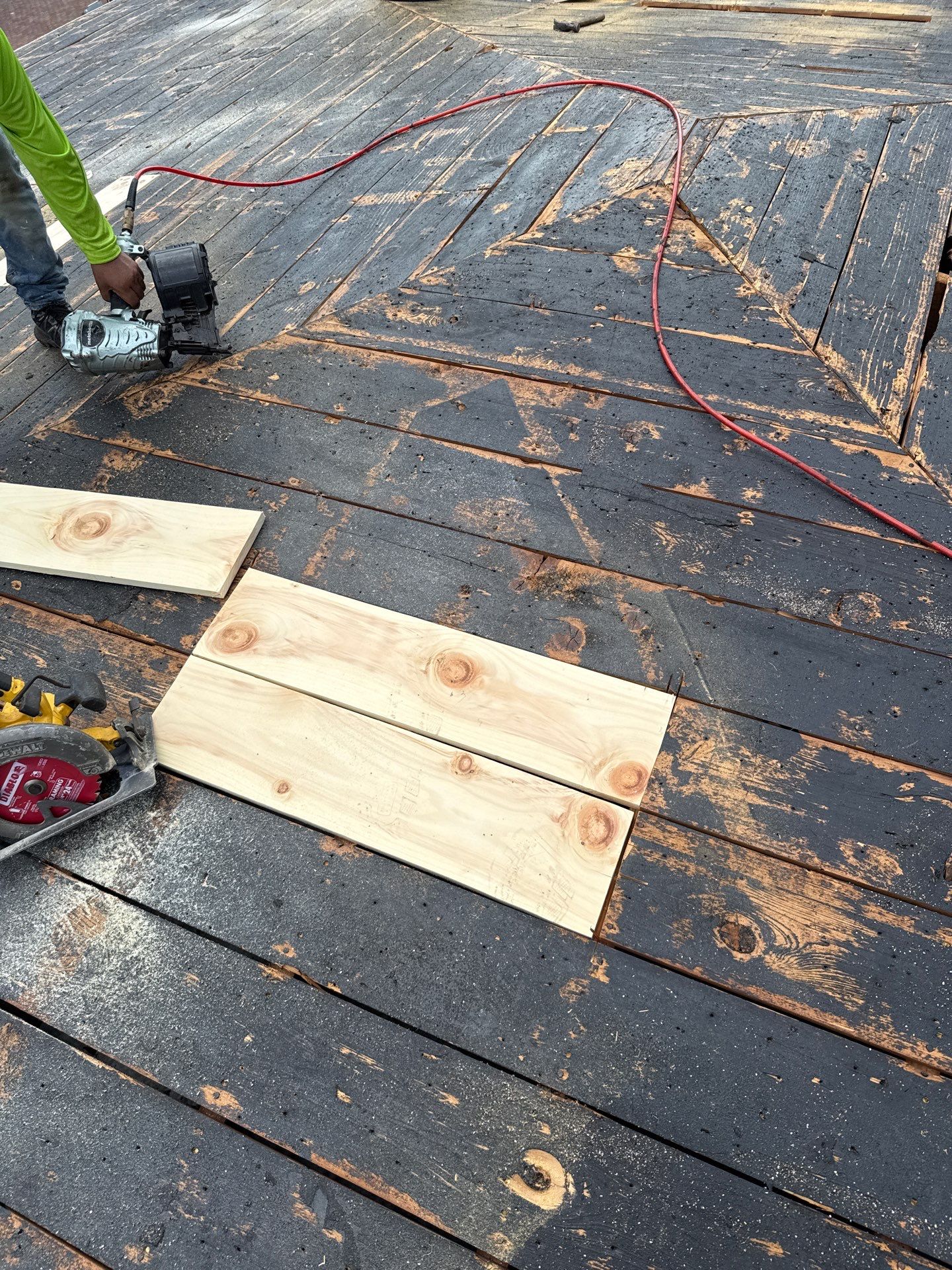 Project in St. Petersburg 33710 by Mitchell Roofing Company LLC 