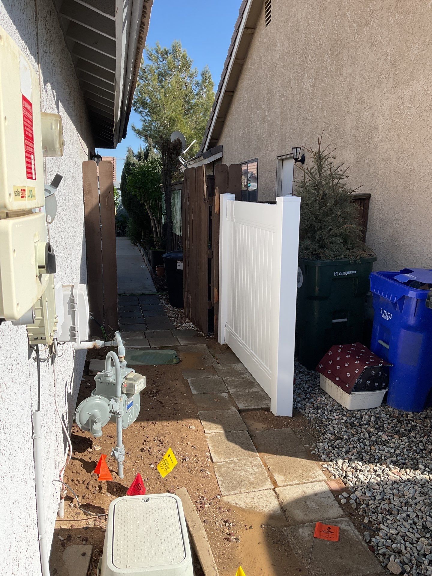 Fence Installation using Vinyl by Fence Guys Inc. 