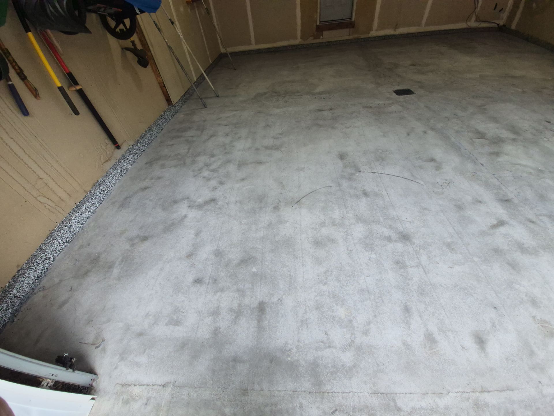 Freeland Garage by Wise Coatings of Central Michigan