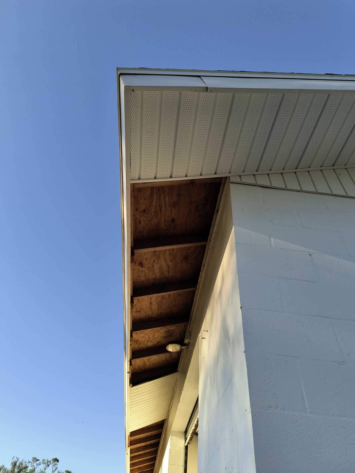 Soffit and Fascia Upgrade in Sarasota FL by Gutter Professors