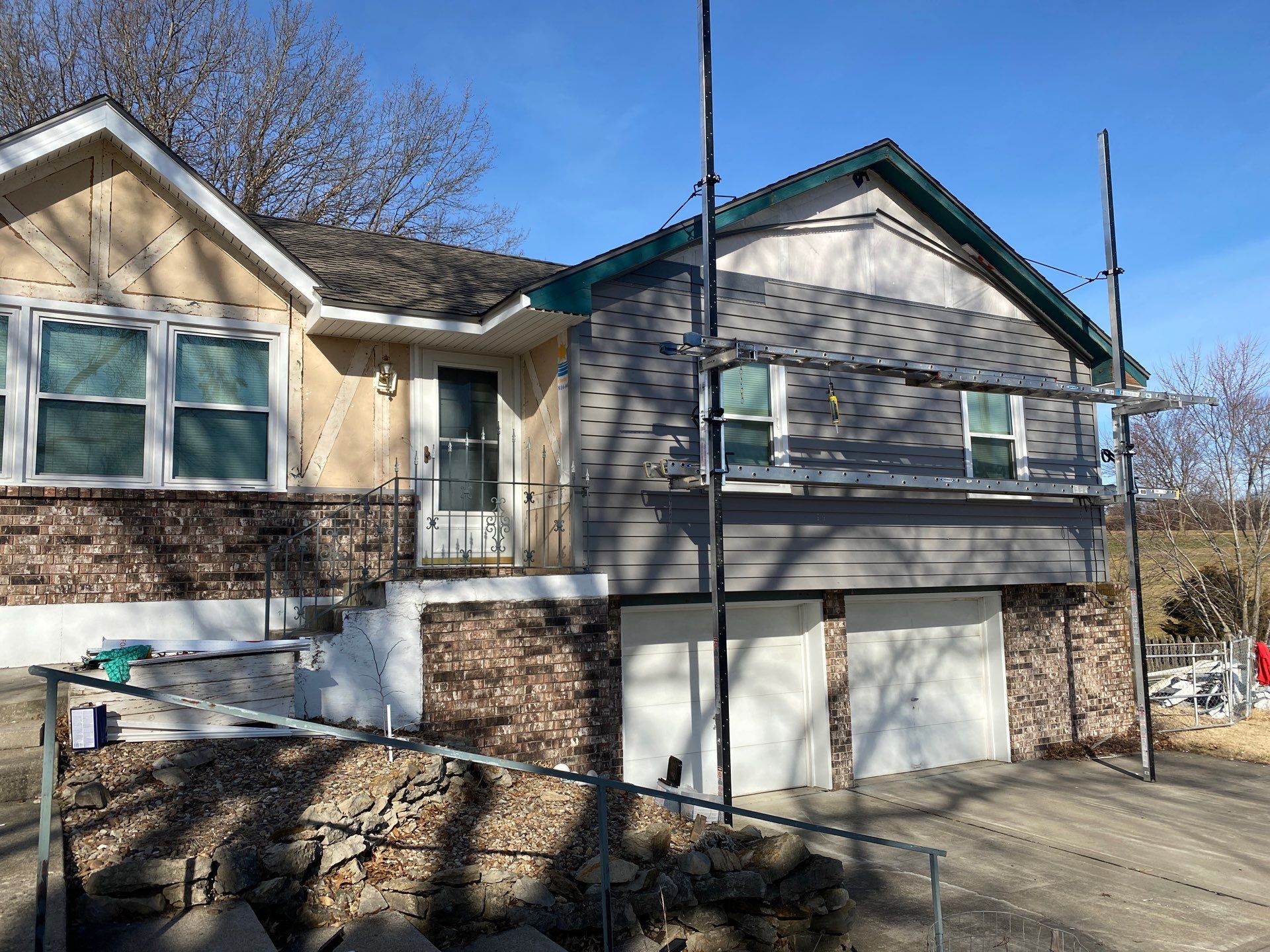 Siding Installation using Exterior Portfolio Vinyl Siding by EEC Windows, Siding & Roofing