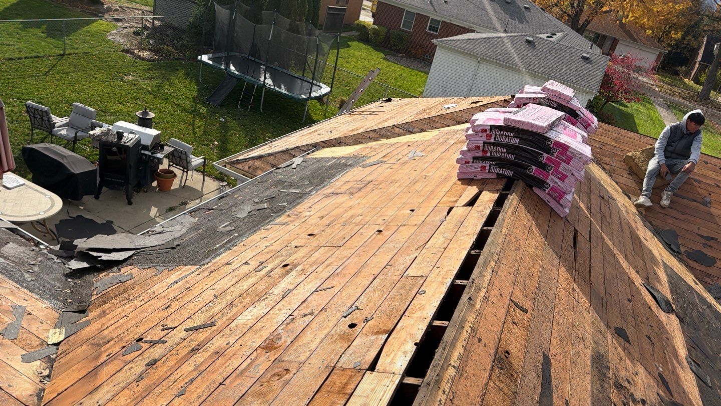 Roof Replacement using Owens Corning Onyx Black by 180 Contractors