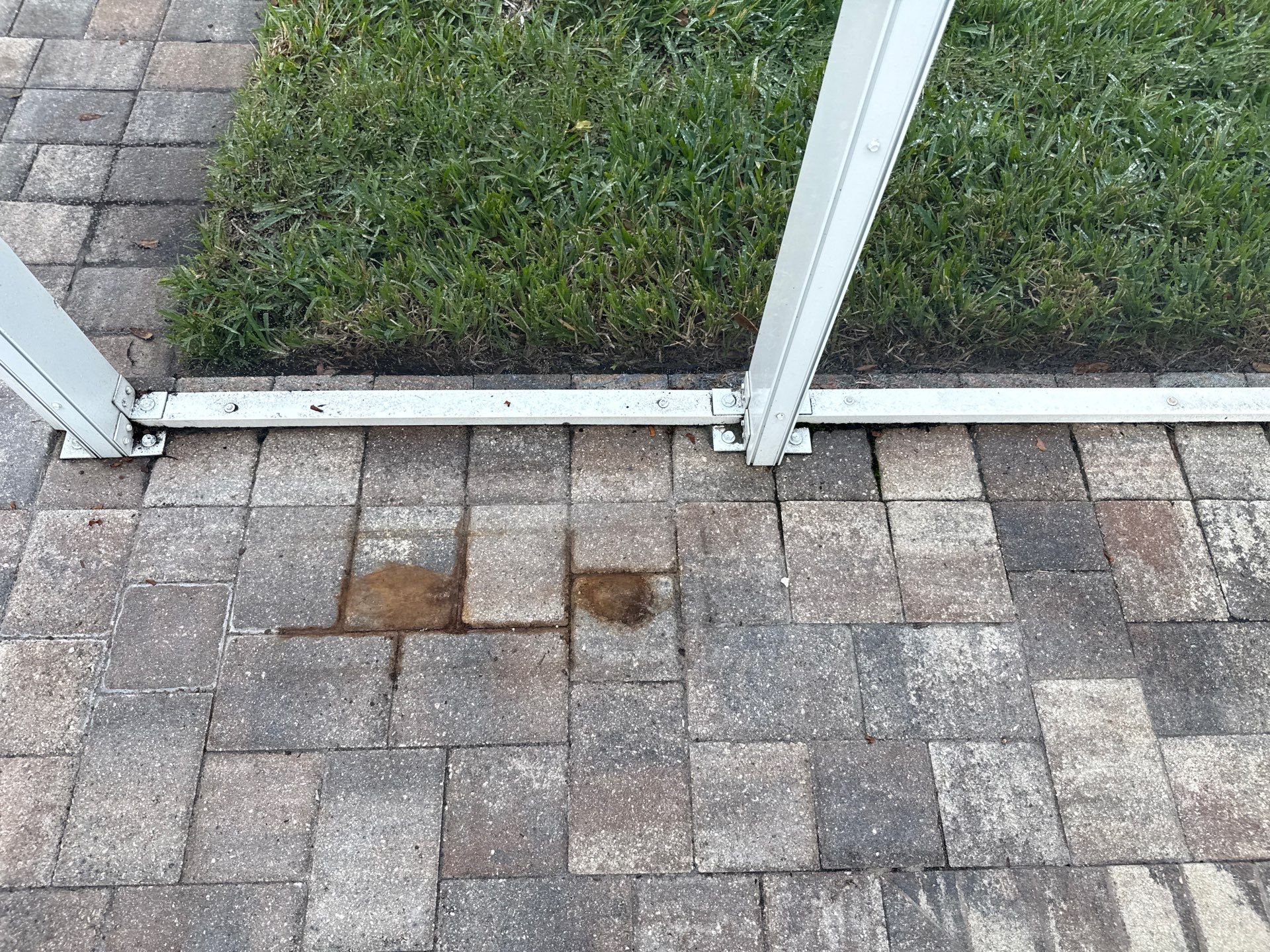 Paver Pool Deck Cleaning & Pool Cage Cleaning in River Point of Manatee – Bradenton, FL by Sunshine AquaWash