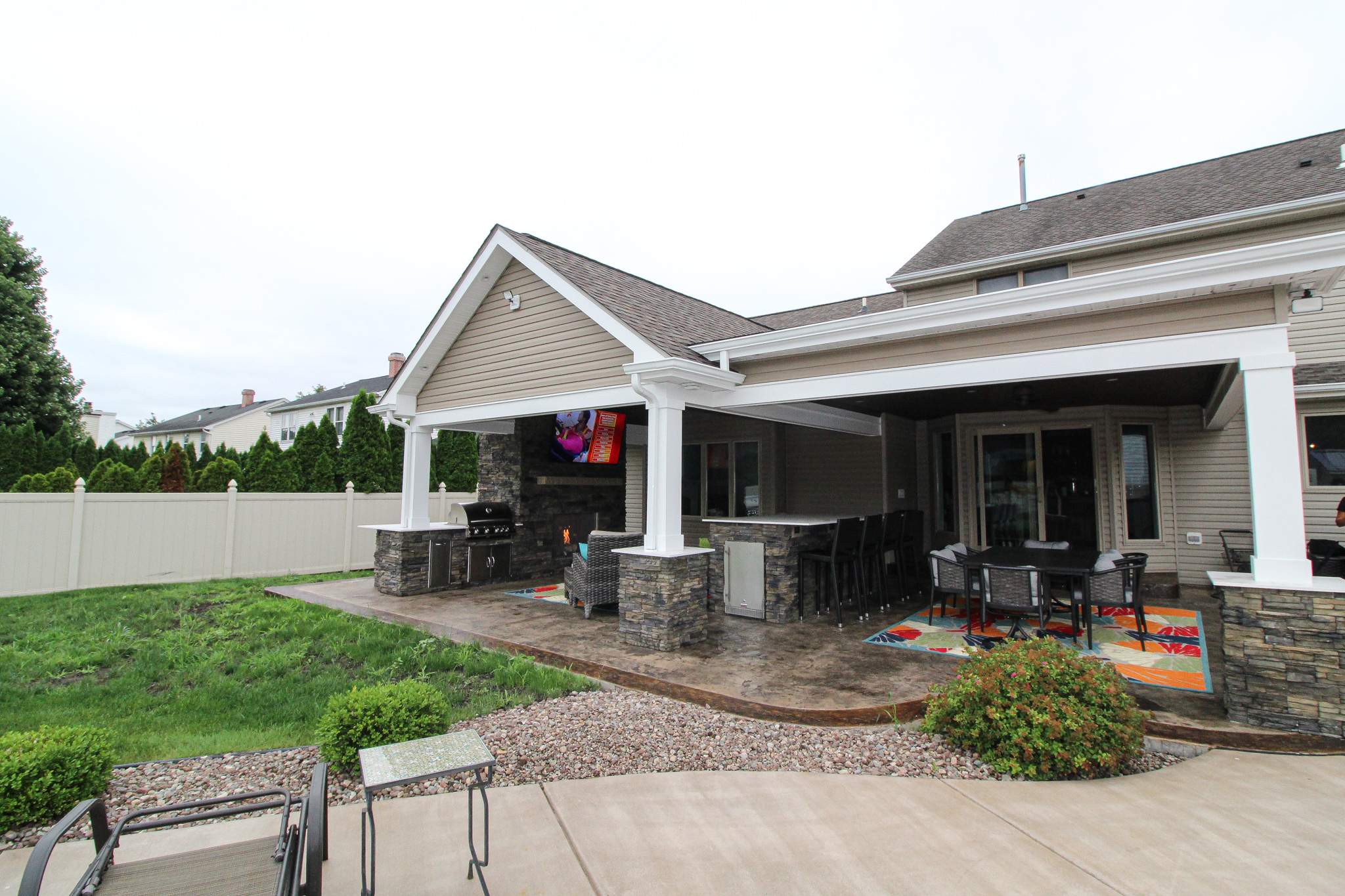 Outdoor Living Addition by Ivy Lea Construction