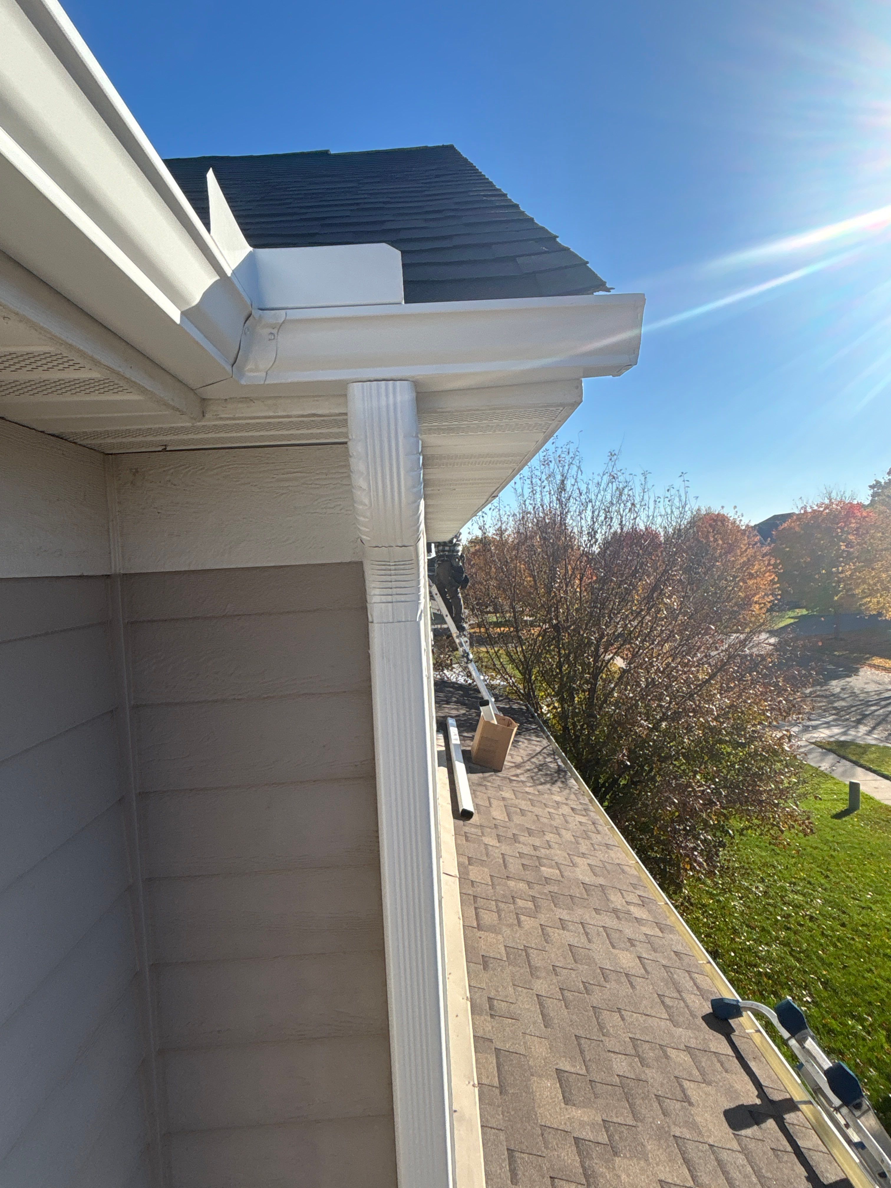 5" White Seamless Gutter Installation – Cottage Grove, MN by Next Level Seamless Gutters / Exteriors Inc.