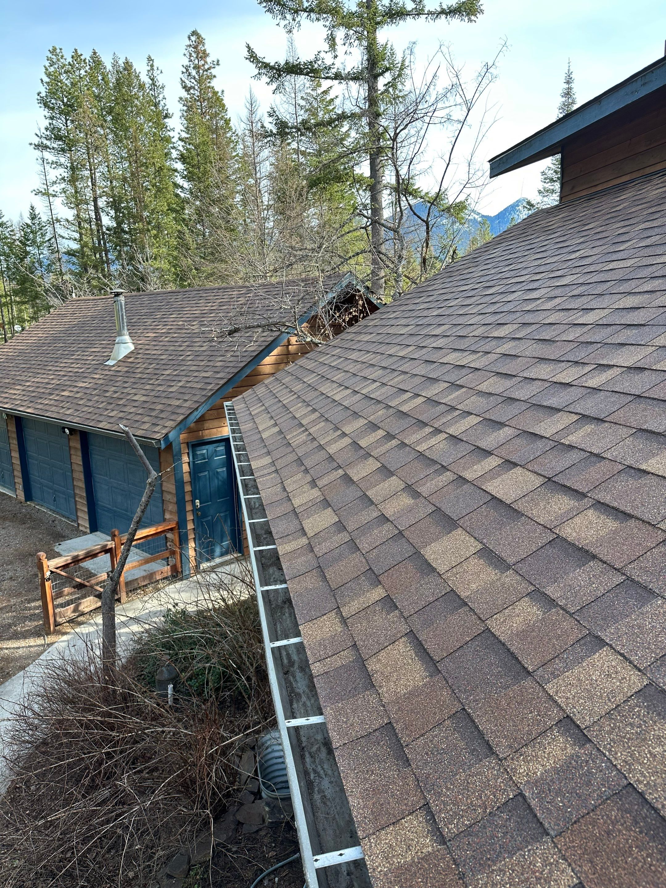 Owens Corning TruDefinition Duration - Desert Rose by Montana Roofing Solutions