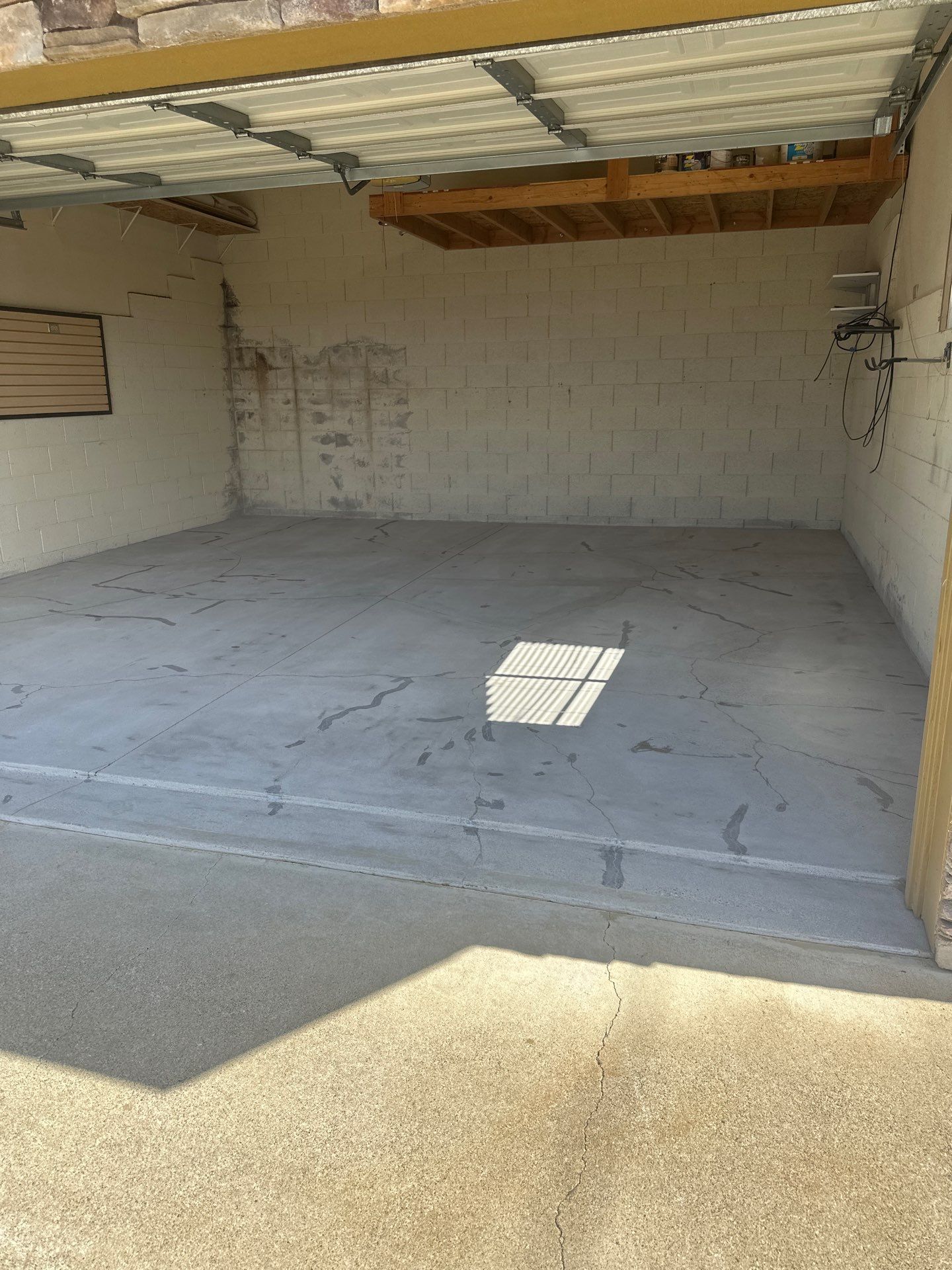 Polyurea Garage Floor Coating with Dolerite Chips in Morro Bay by MGP Coatings